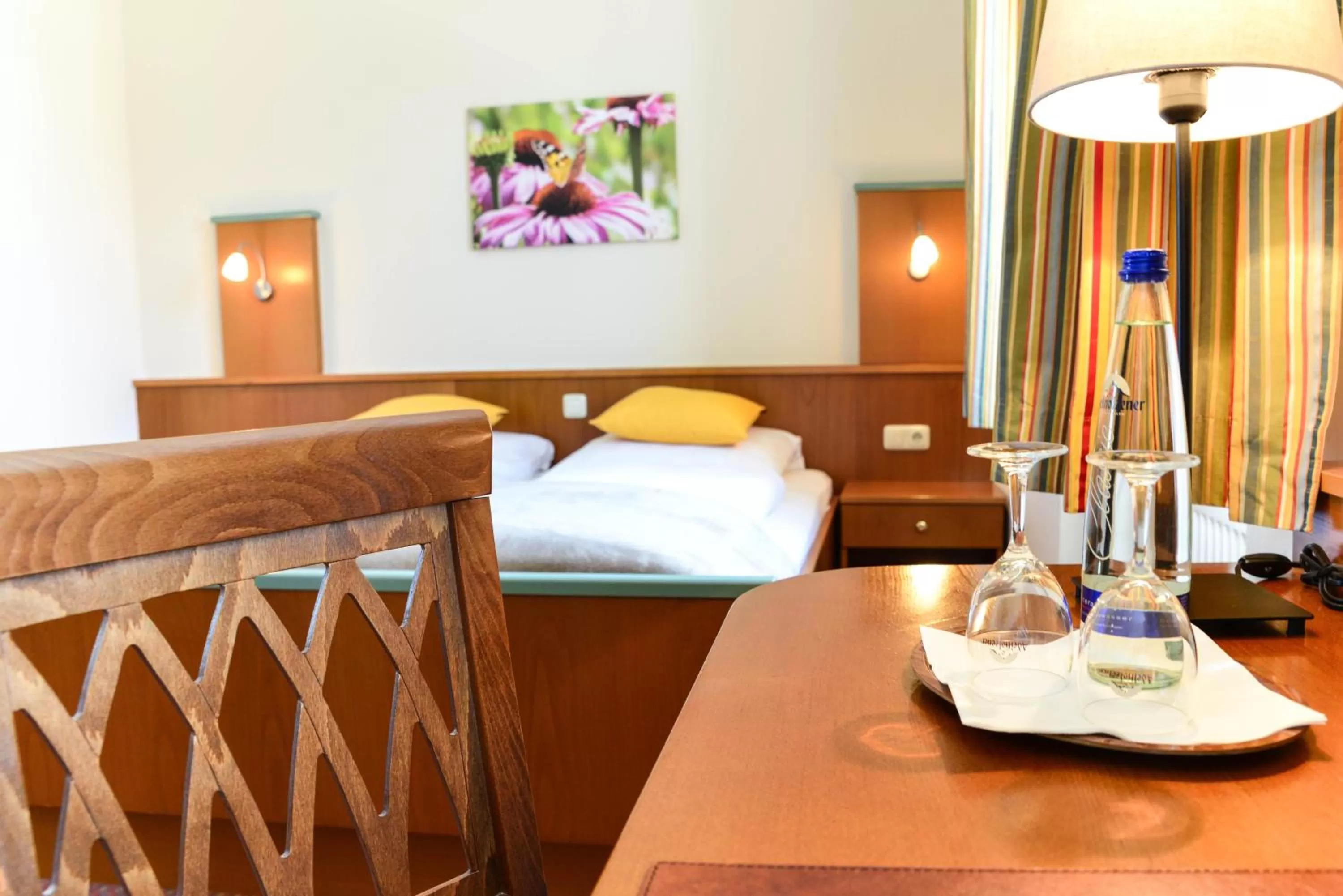 Photo of the whole room, Bed in Boardinghouse Hotel Münchner Hof Pfarrkirchen