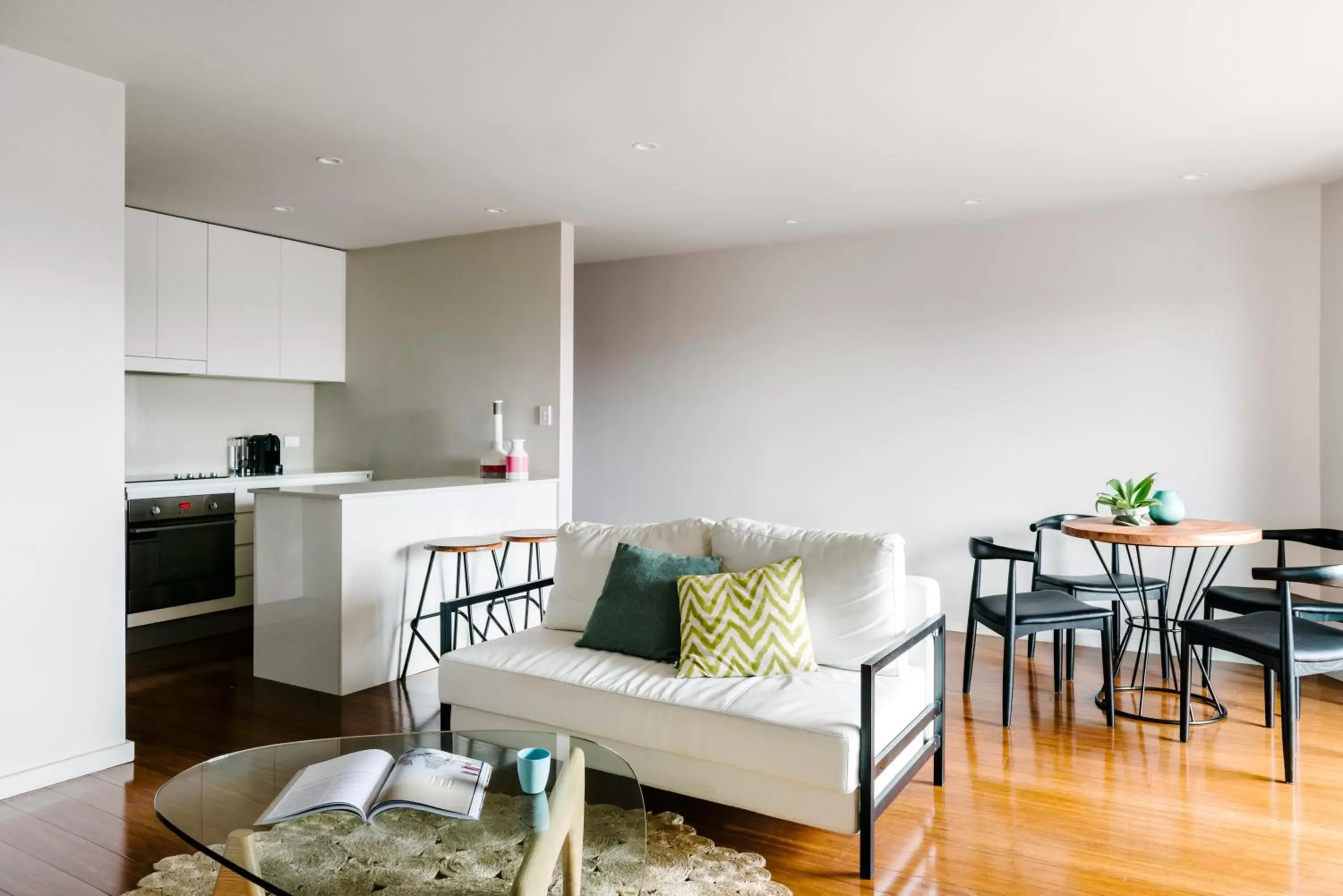 Kitchen or kitchenette in Veriu Randwick