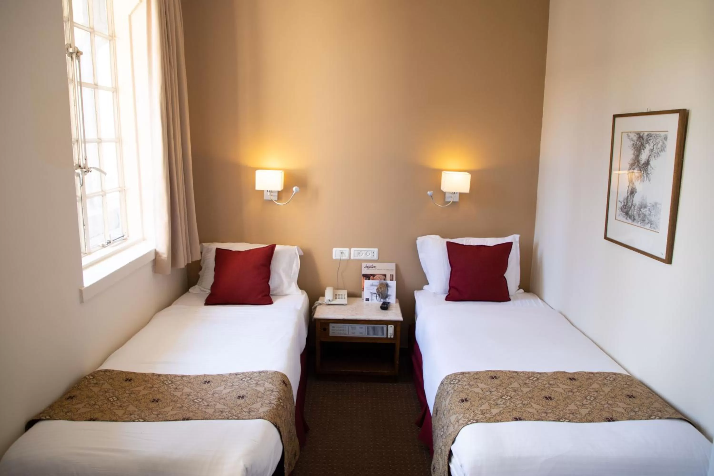 Bed in YMCA Three Arches Hotel