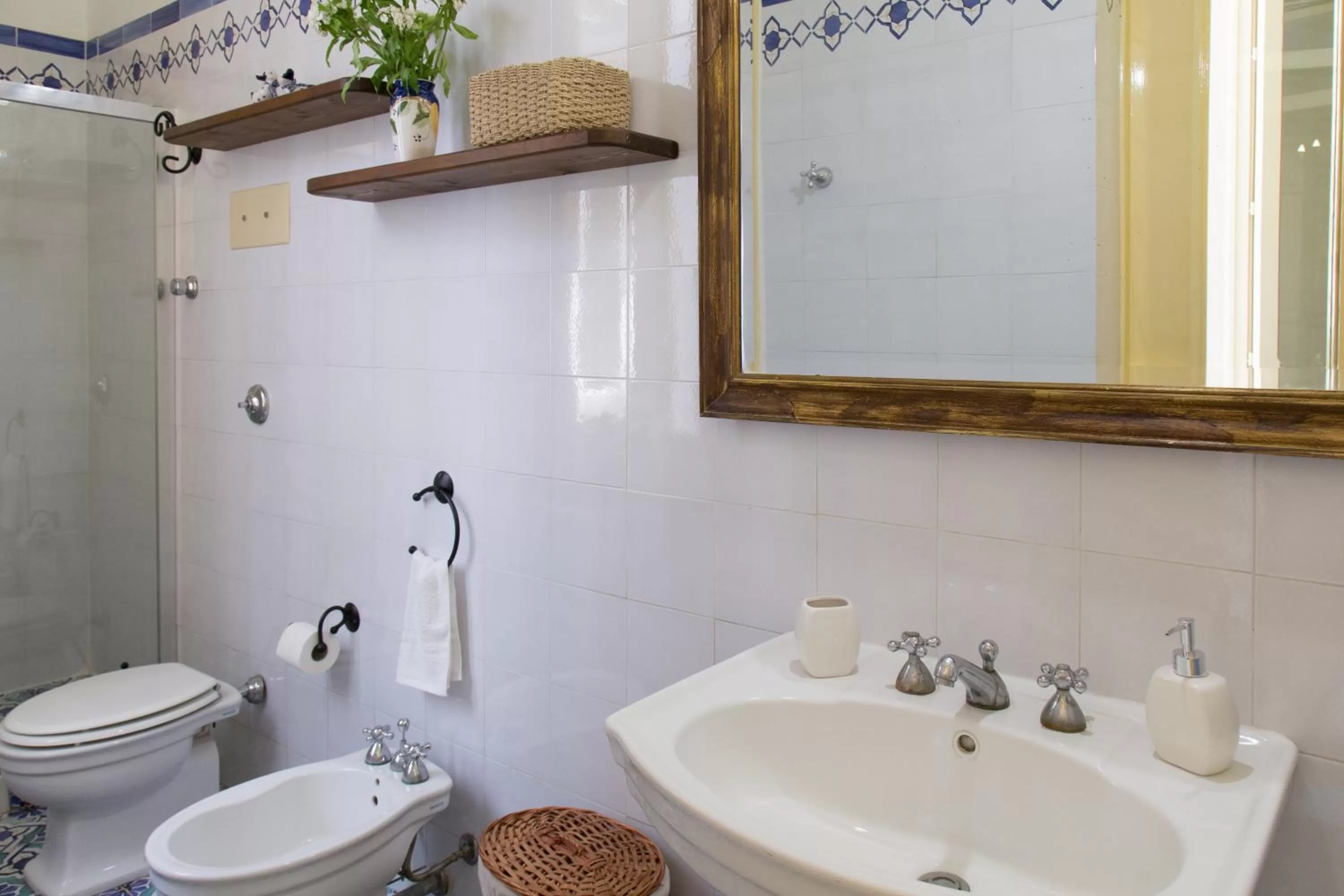 Bathroom in Dimora La Commare