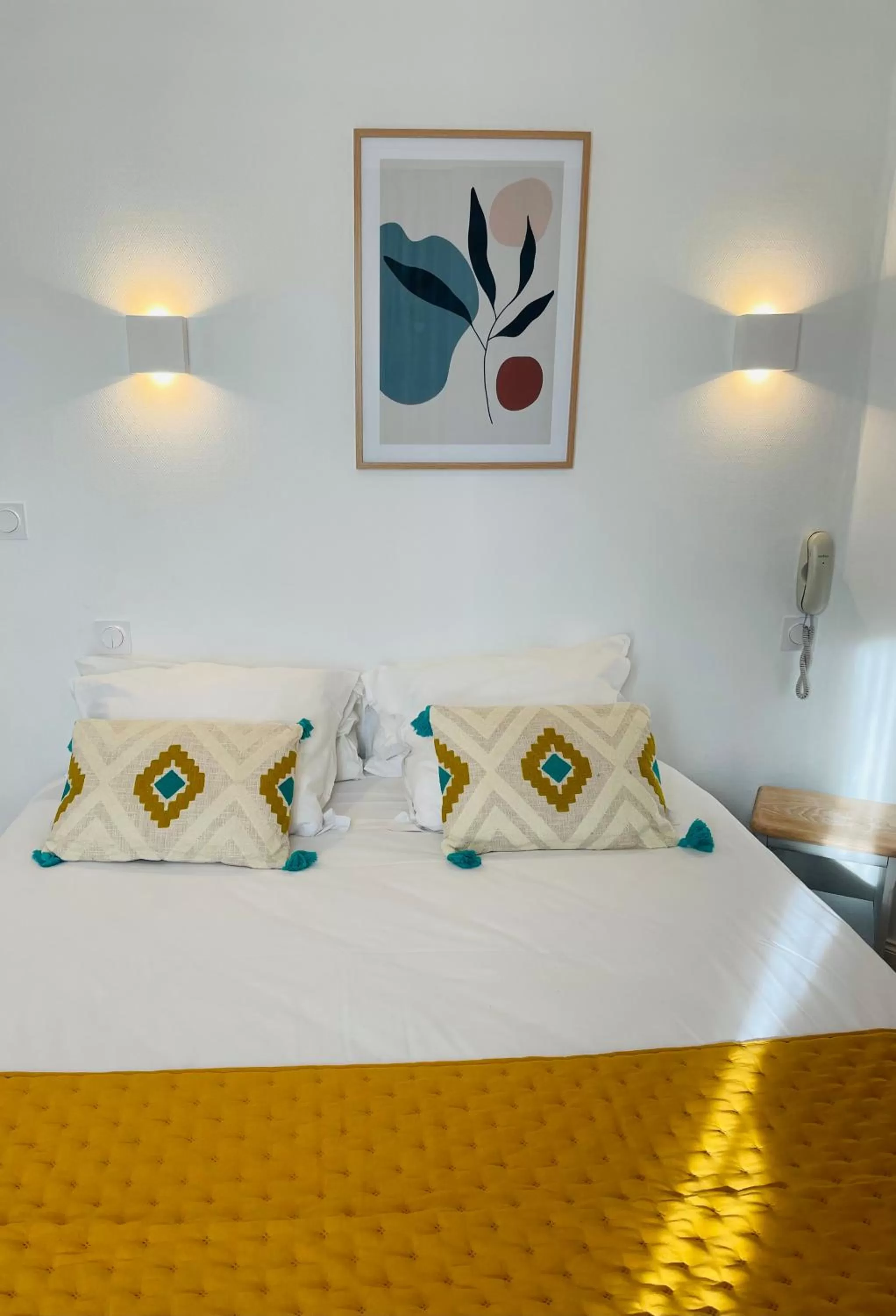 Bed in Hôtel Porte Mars - Reims Gare Centre Arena