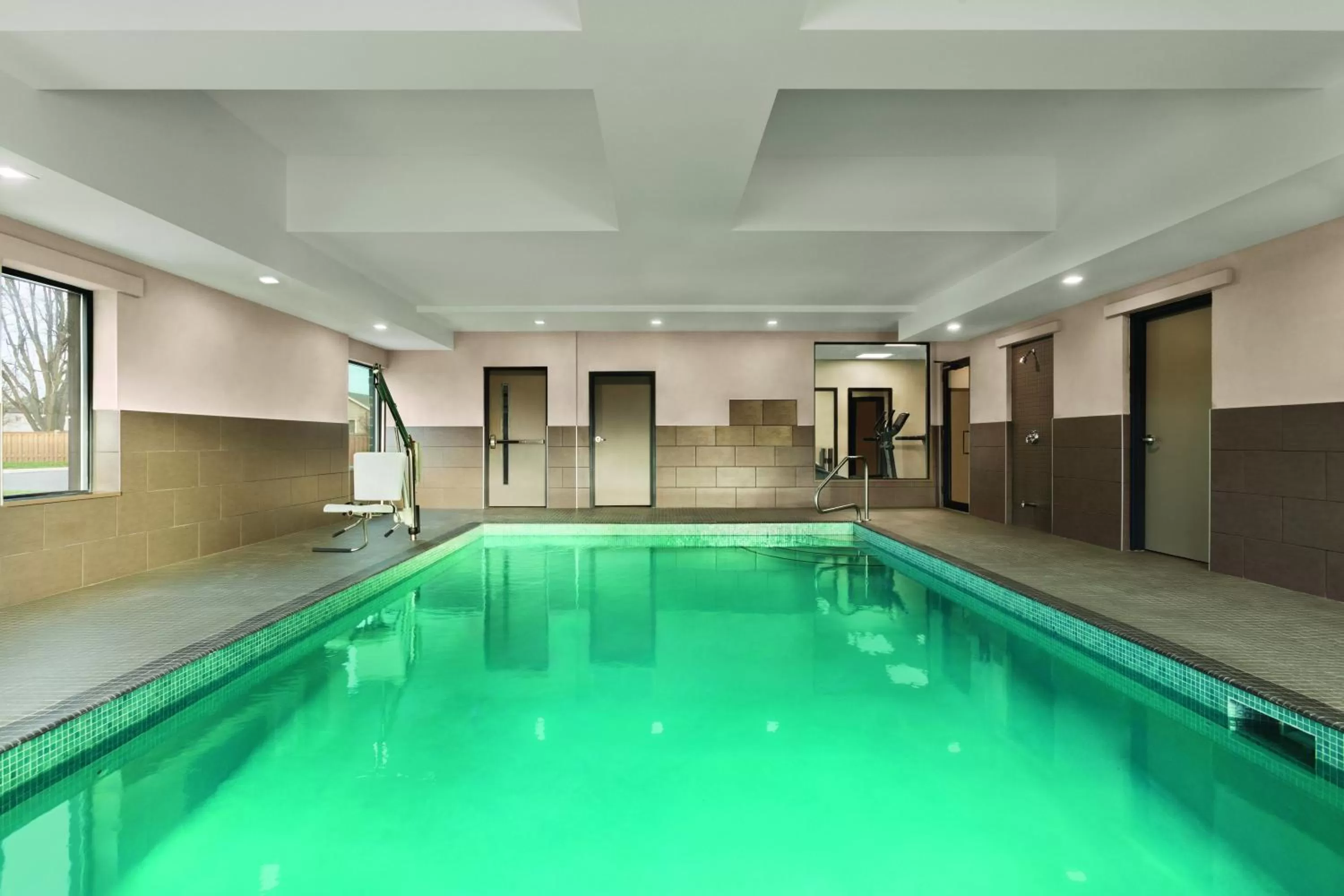 Swimming pool in Country Inn & Suites by Radisson, Belleville, ON