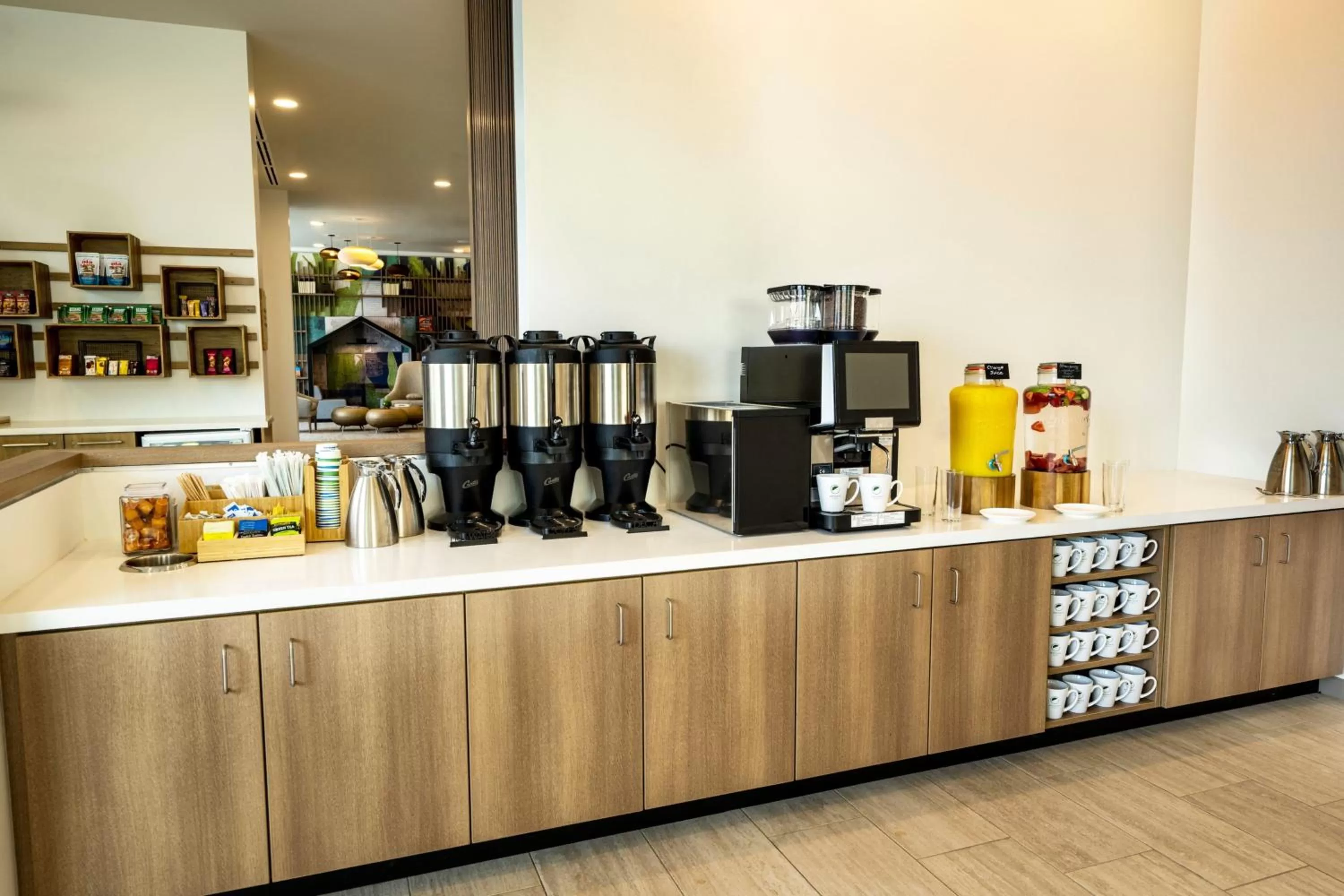 Restaurant/places to eat in Element Colorado Springs Downtown