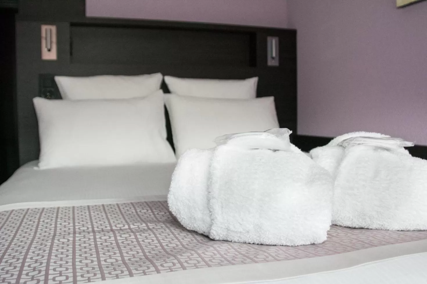 Bedroom, Bed in Nash Pratik Hotel