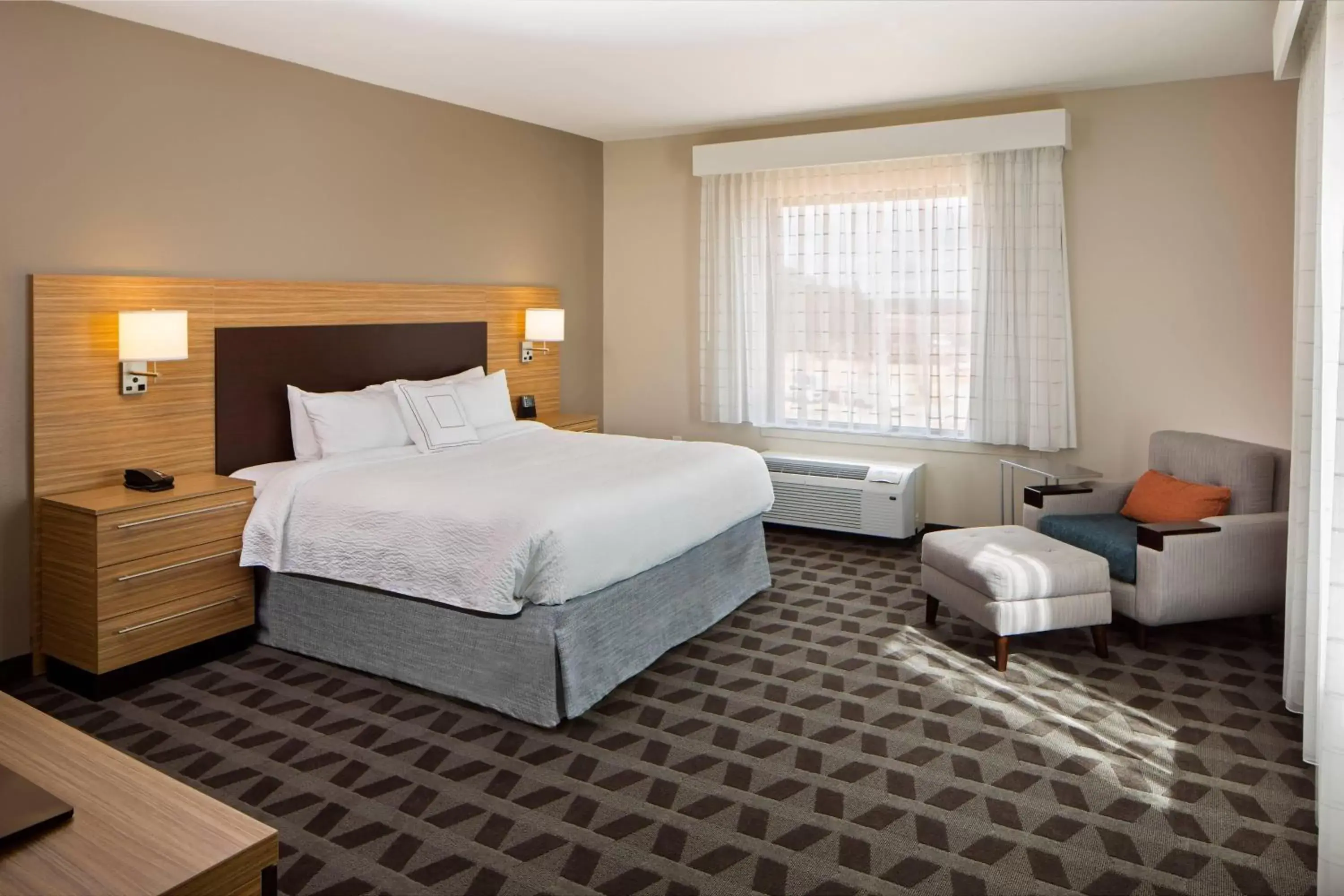 Bedroom, Bed in TownePlace Suites by Marriott Foley at OWA