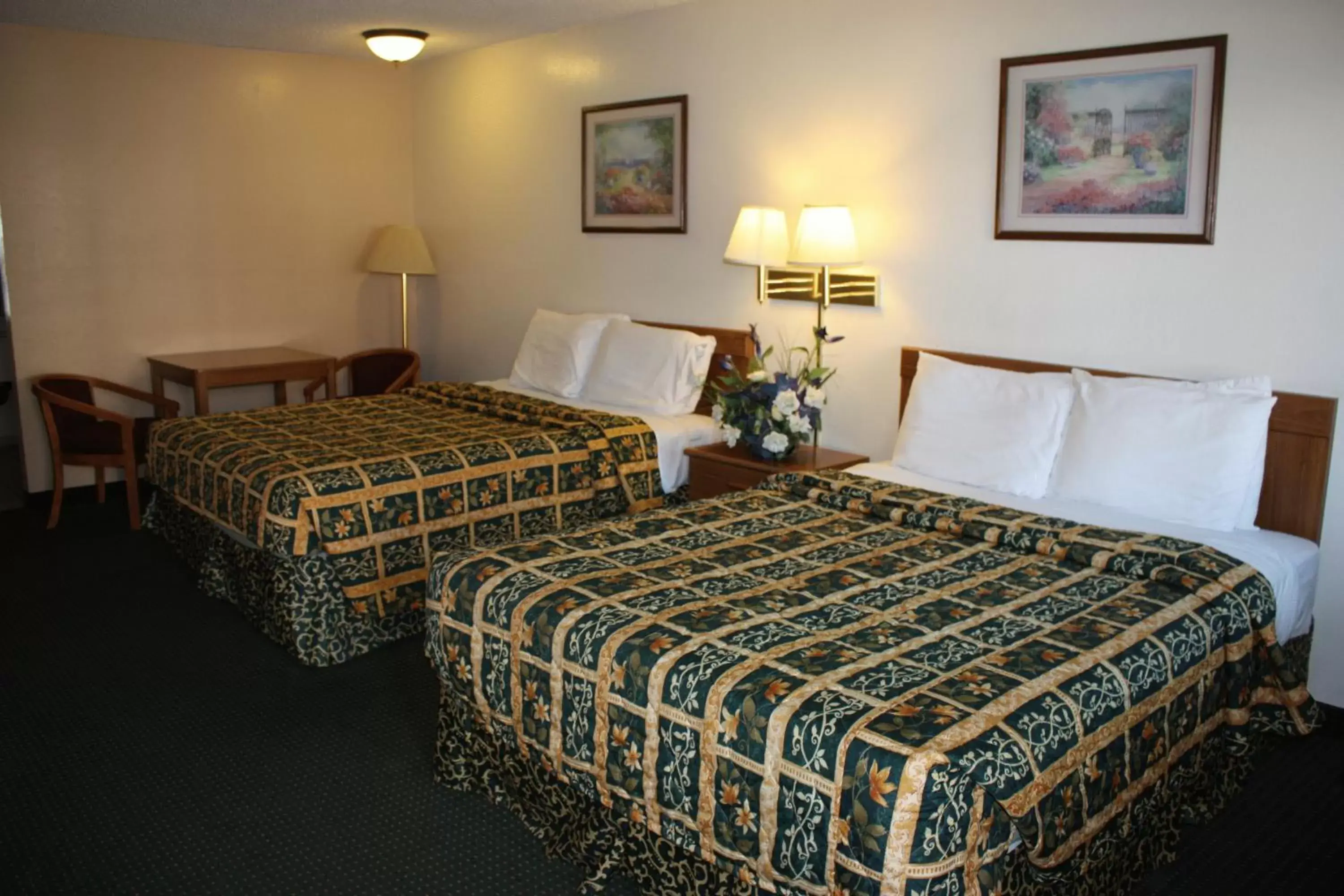 Bed in Super 8 by Wyndham Visalia