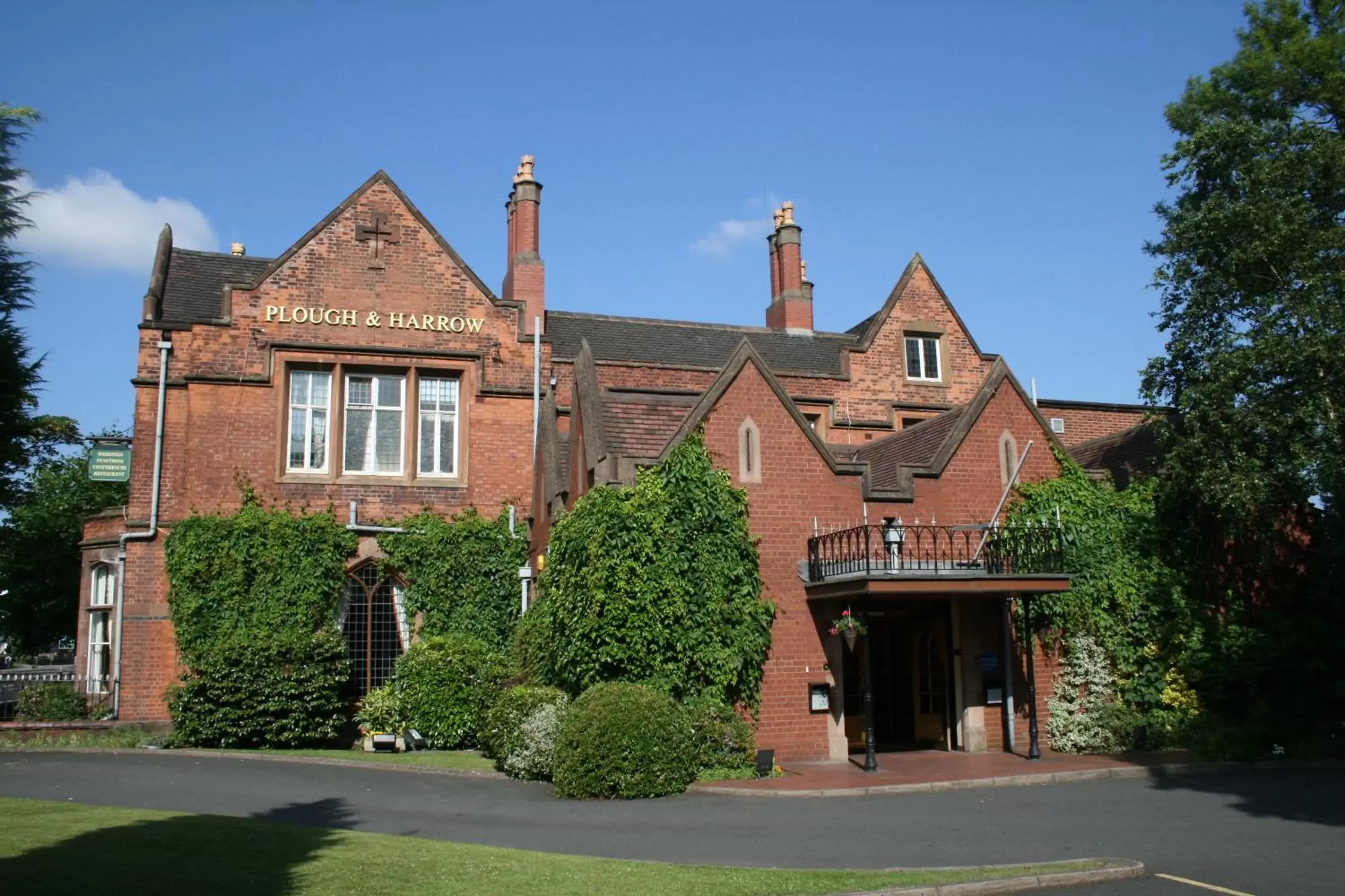 Facade/entrance, Property Building in Best Western Plough and Harrow Hotel