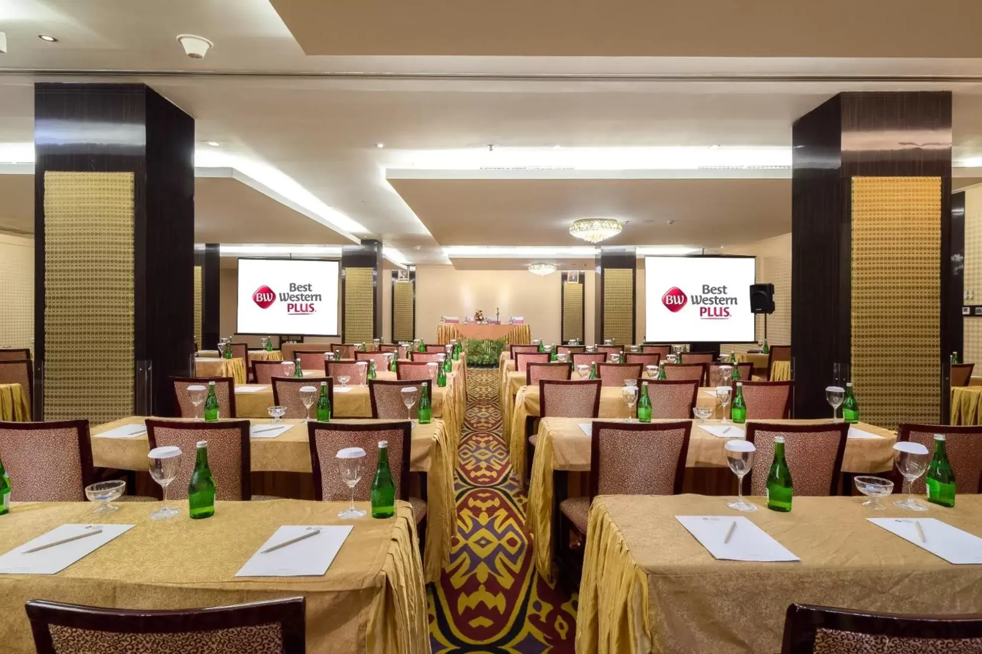 Banquet/Function facilities, Restaurant/Places to Eat in Best Western Plus Makassar Beach