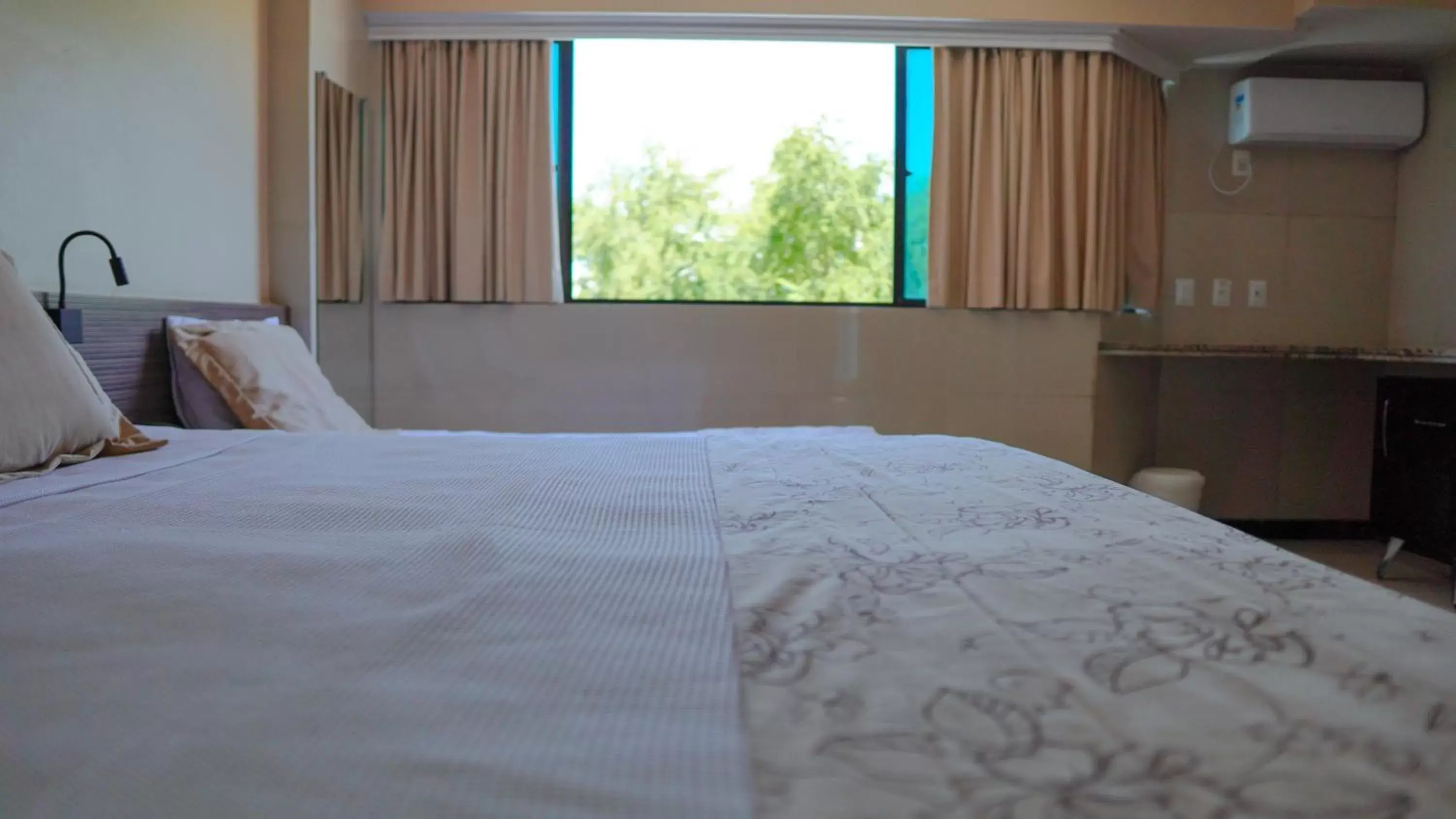 Bedroom, Bed in Atlântico Praia Hotel