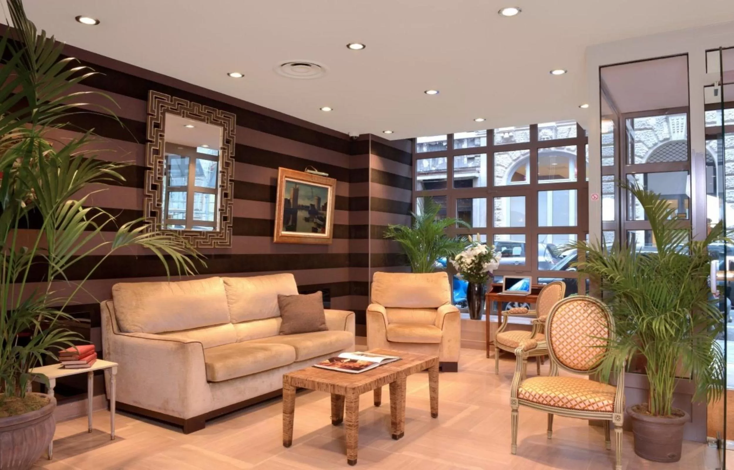 Lounge or bar in Hôtel Volney Opéra