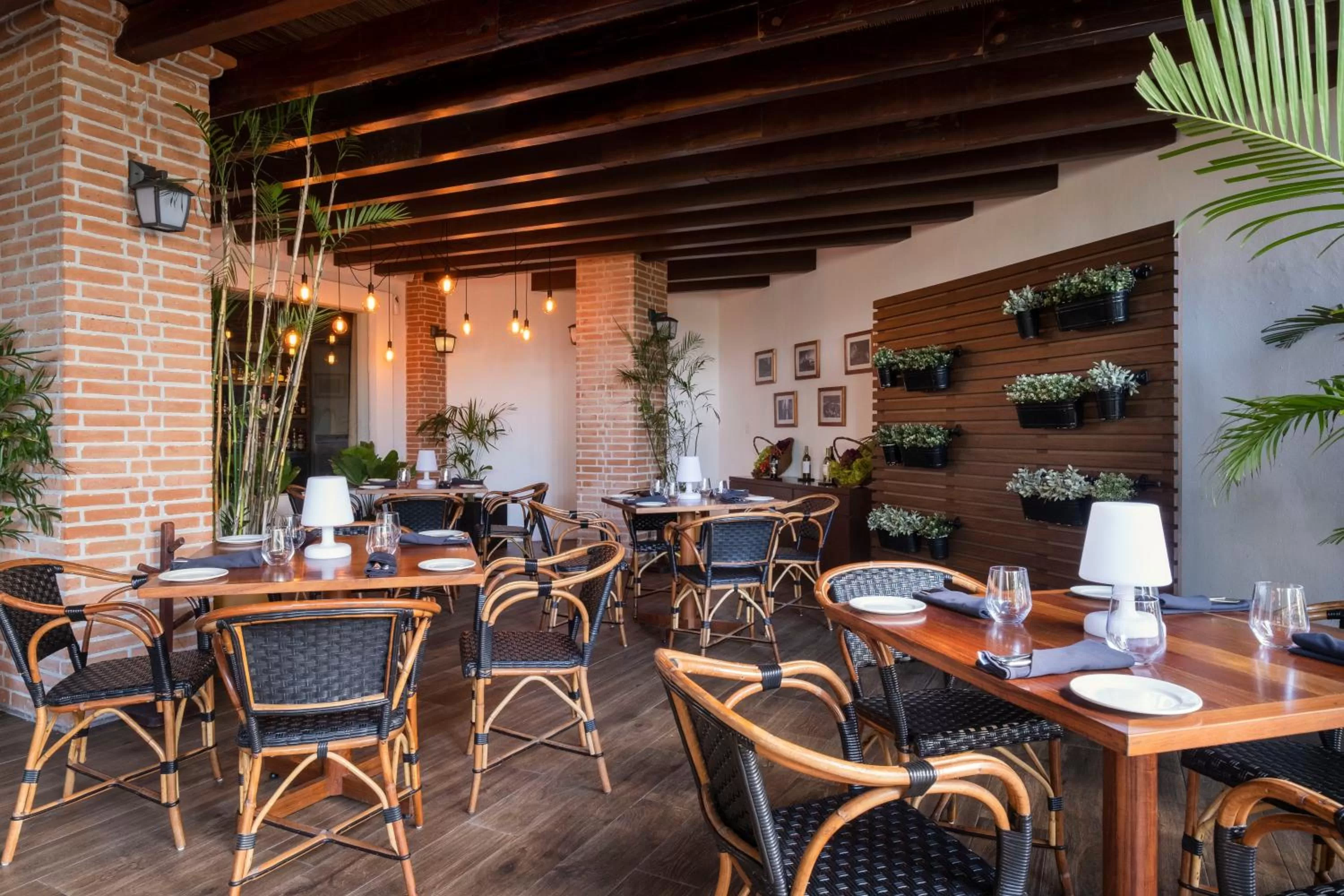 Restaurant/places to eat in Hotel NYX Cancun