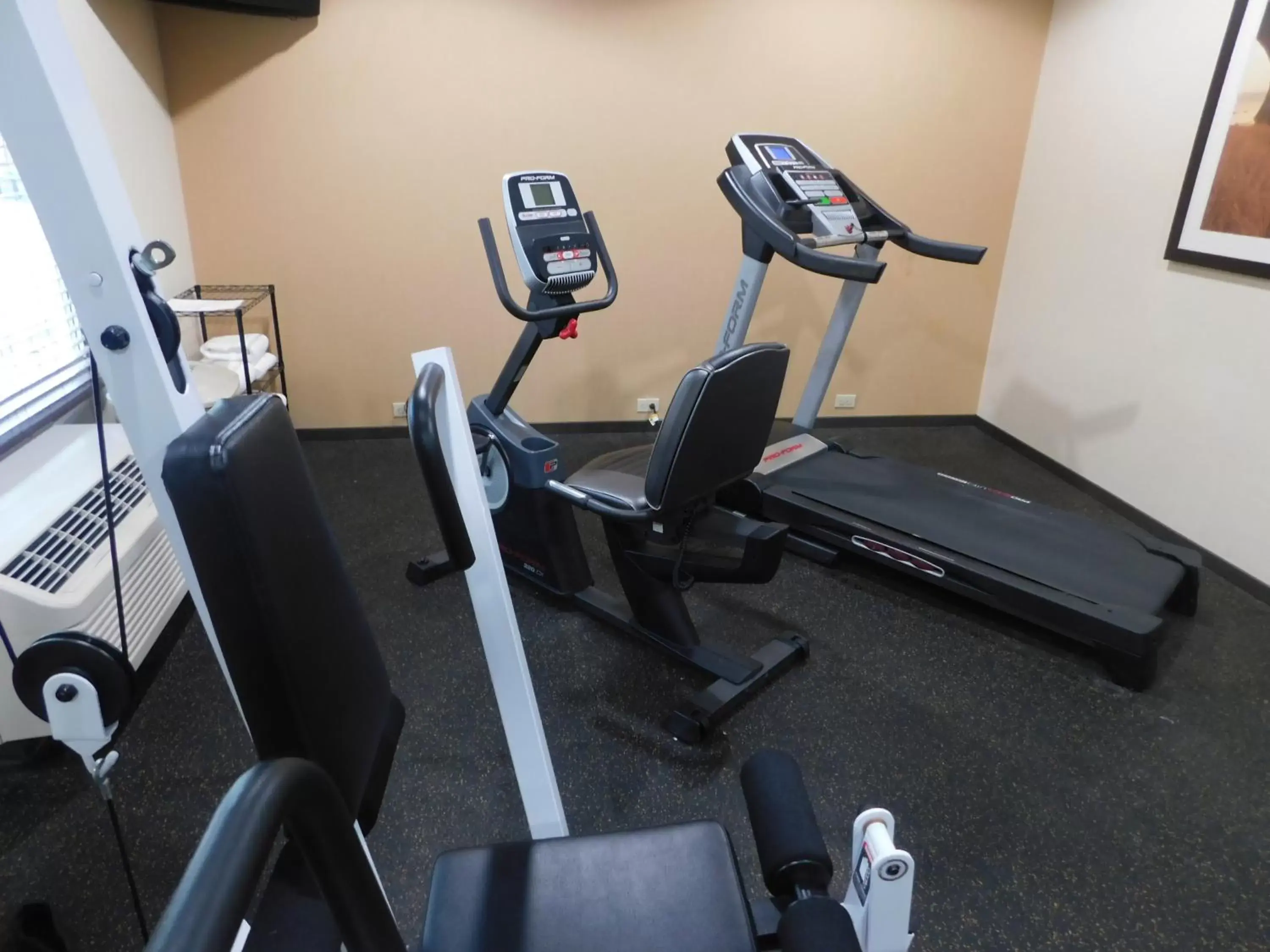 Fitness centre/facilities, Fitness Center/Facilities in Comfort Inn Saint Clairsville