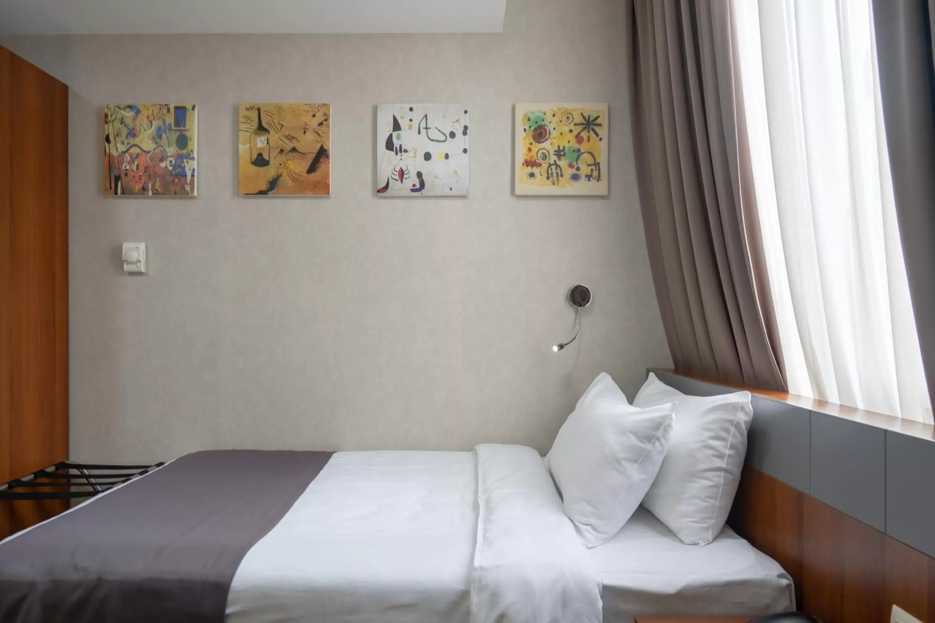 Single Room - single occupancy in Hotel Atlas Abashidze Single Room - single occupancy in Hotel Atlas Abashidze