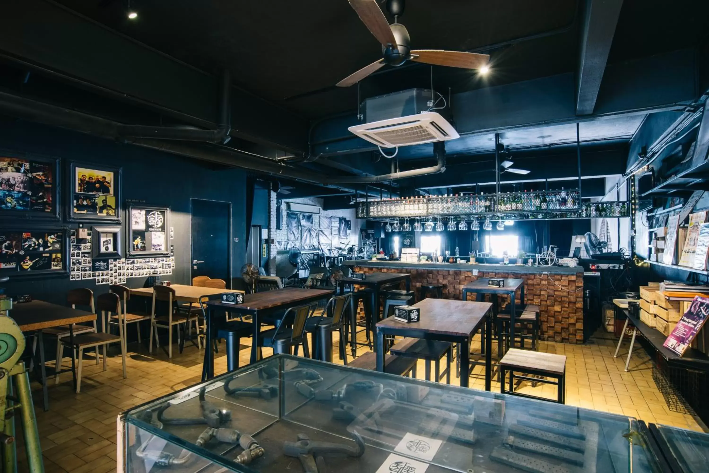 Seating area, Restaurant/Places to Eat in Kim Haus Loft