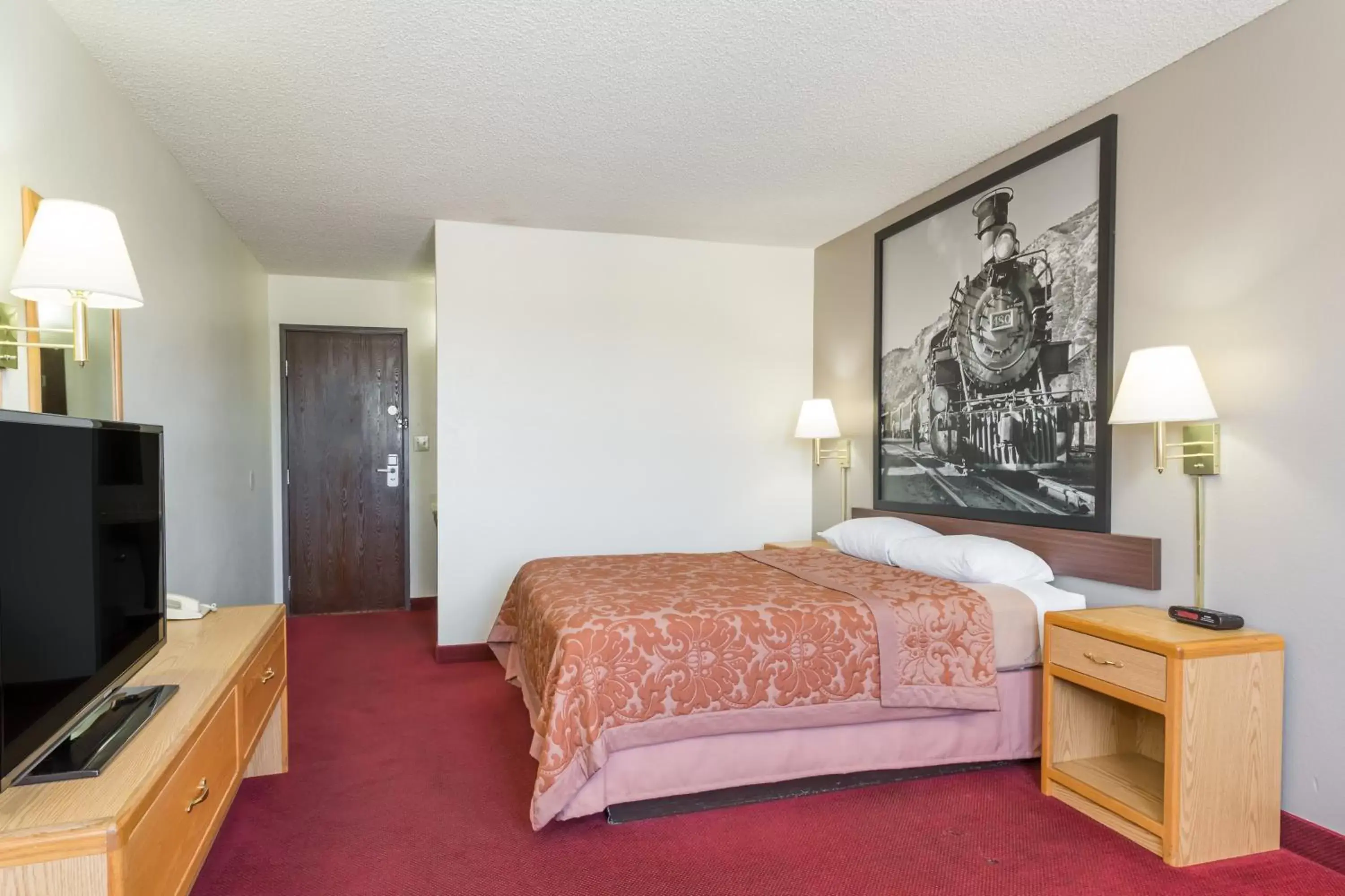 Photo of the whole room, Room Photo in Super 8 by Wyndham Grand Junction Colorado