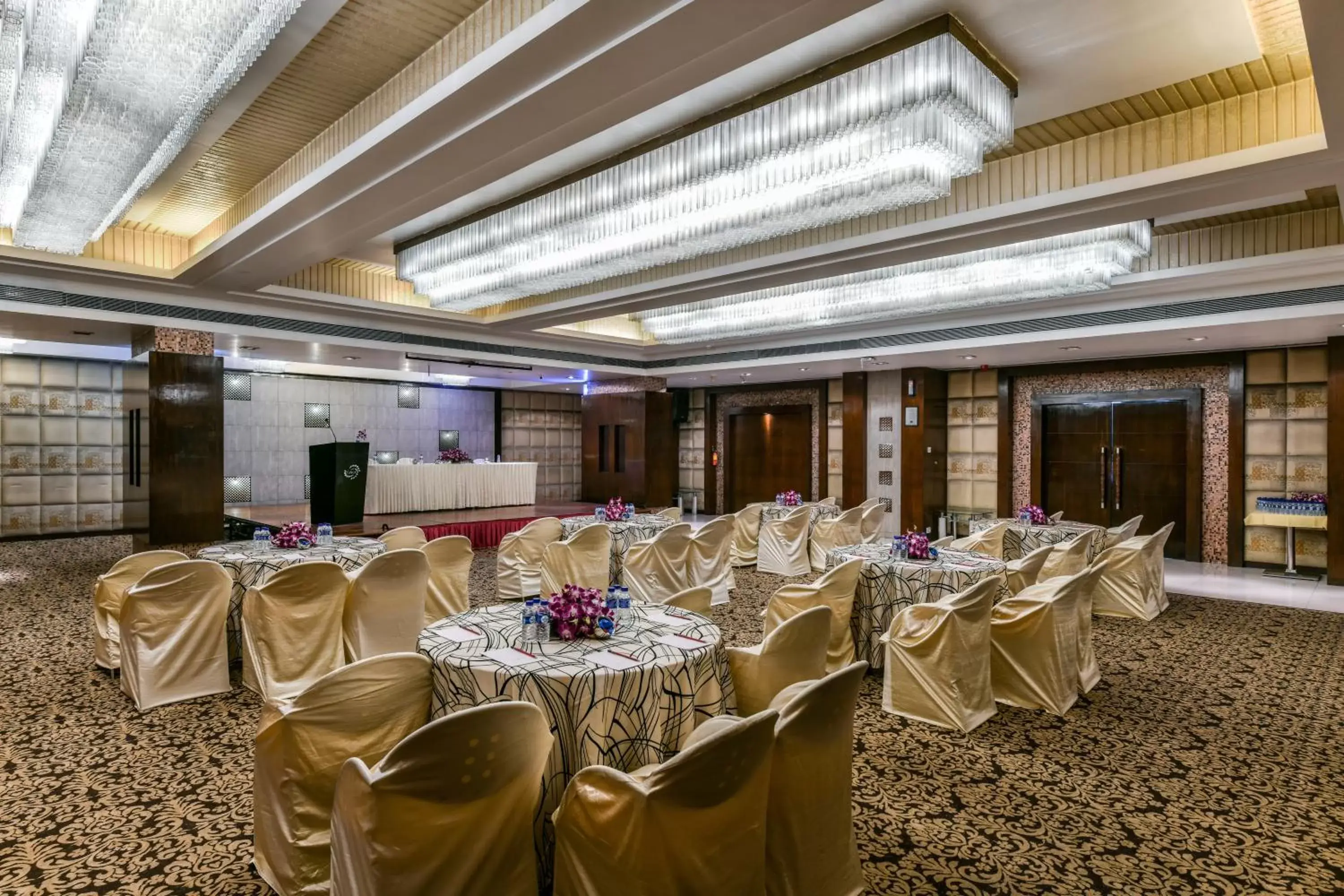 Banquet/Function facilities, Banquet Facilities in The Regenza By Tunga