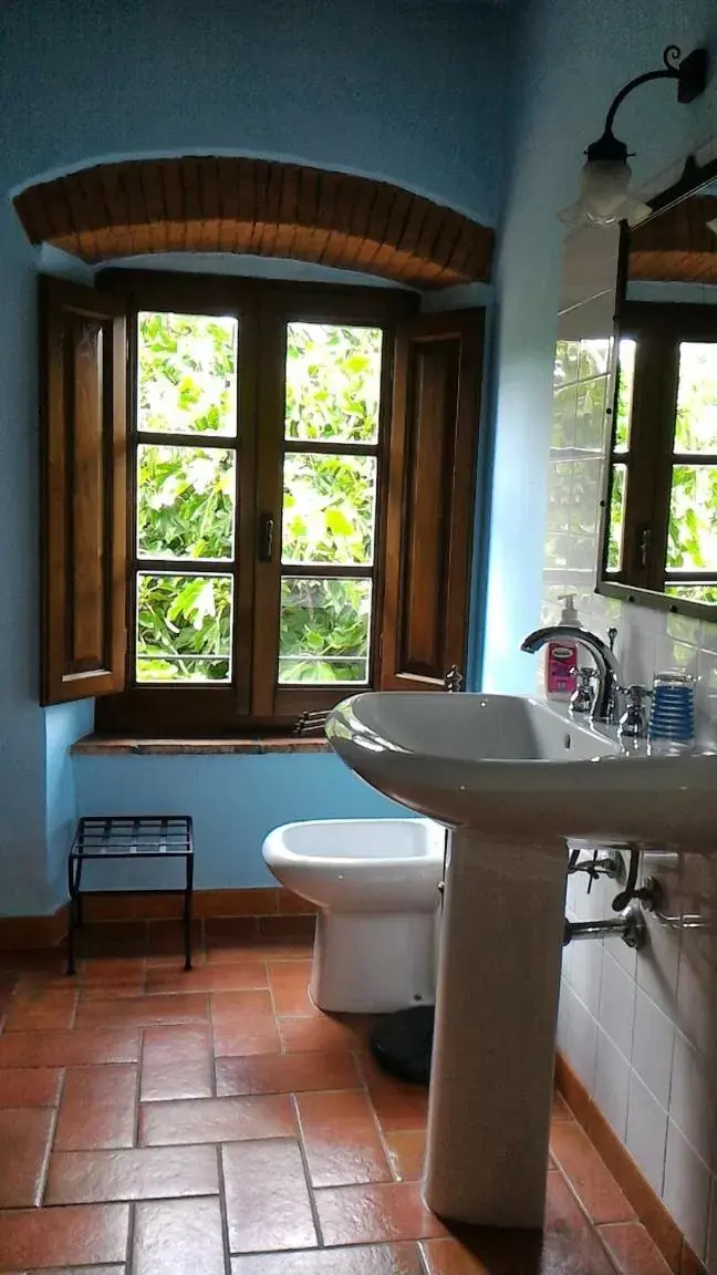 Bathroom in Villa La Nussa