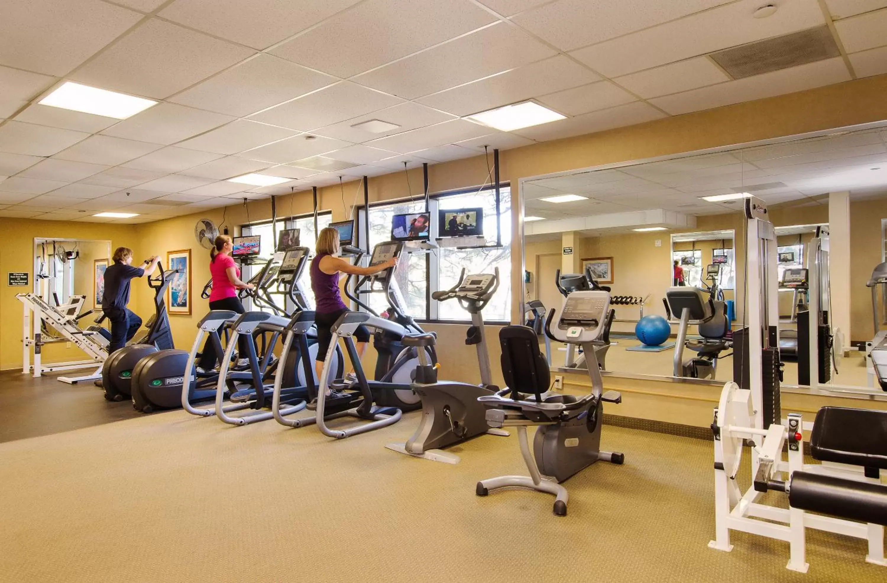 People, Fitness Center/Facilities in Holiday Inn Club Vacations - Tahoe Ridge Resort, an IHG Hotel