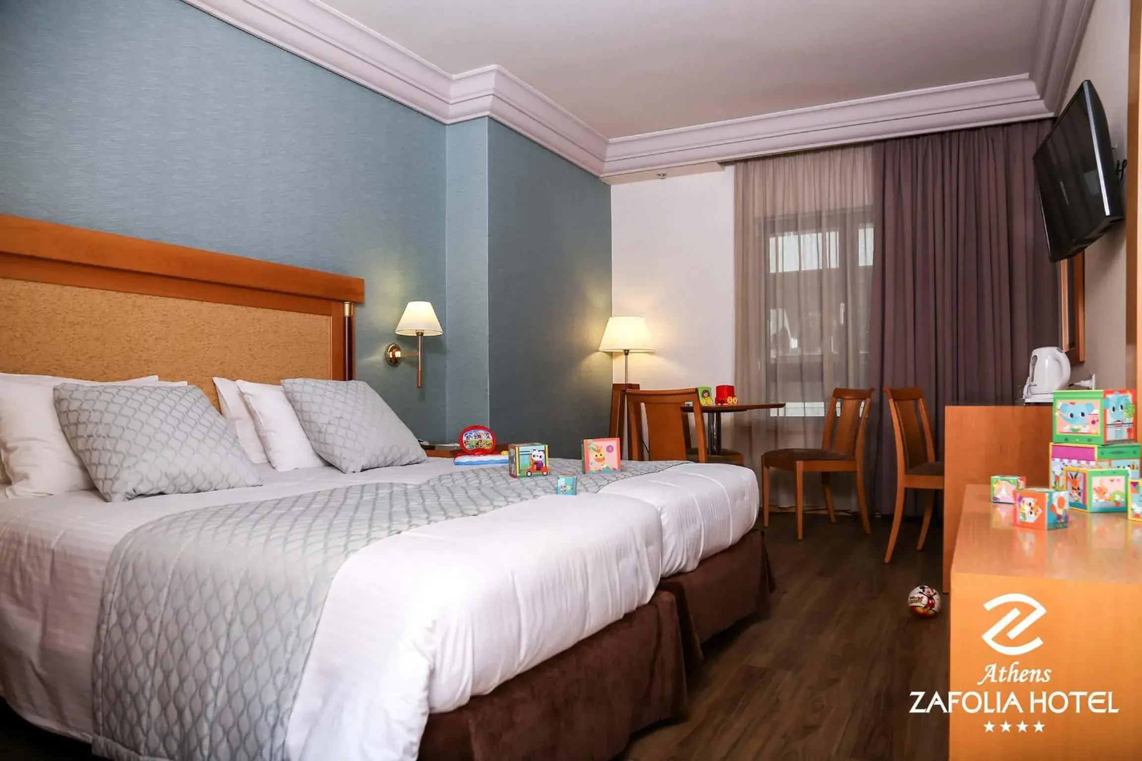 Photo of the whole room, Bed in Athens Zafolia Hotel