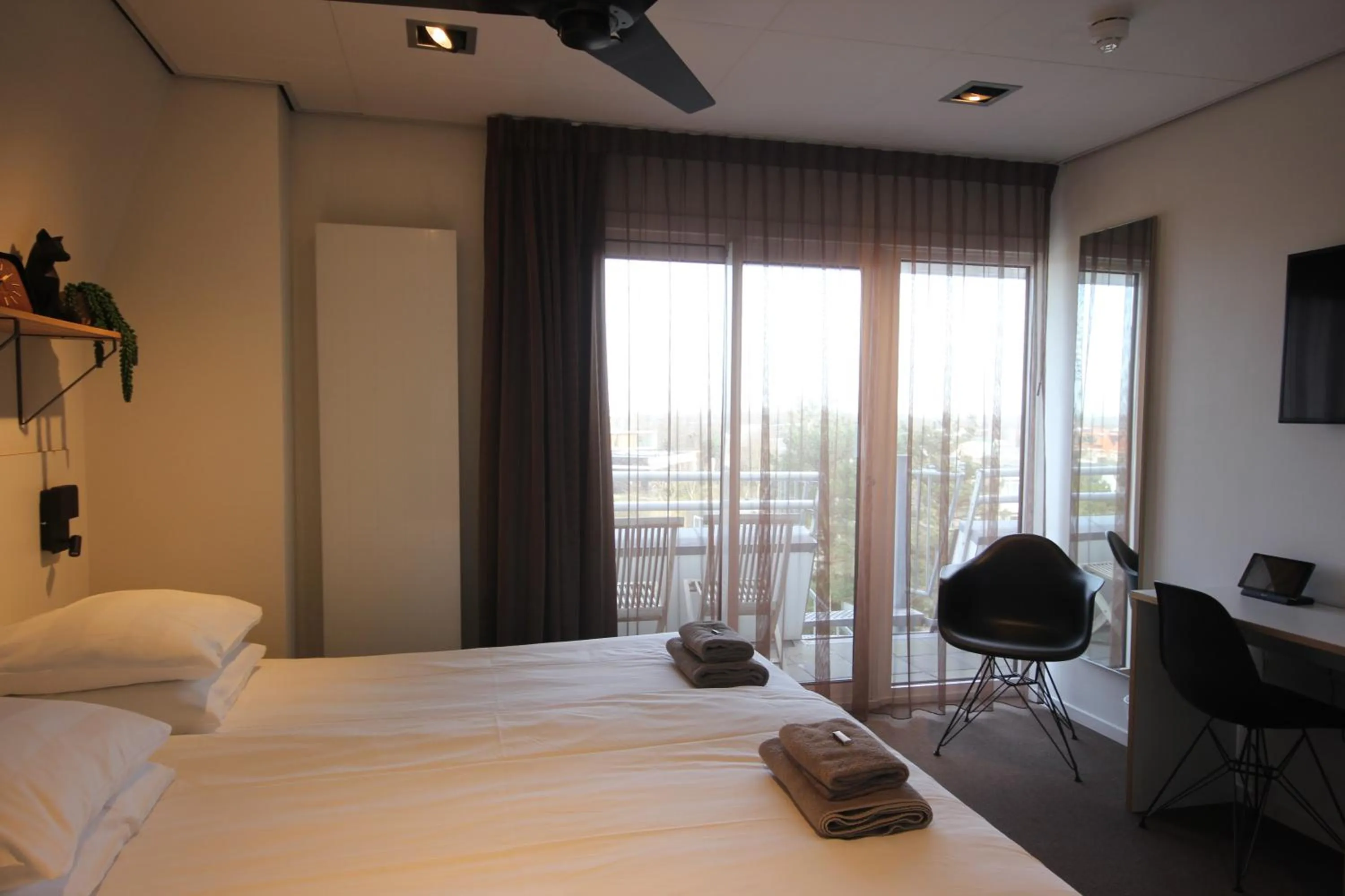 Bed in Hotel Hogerhuys - adults only