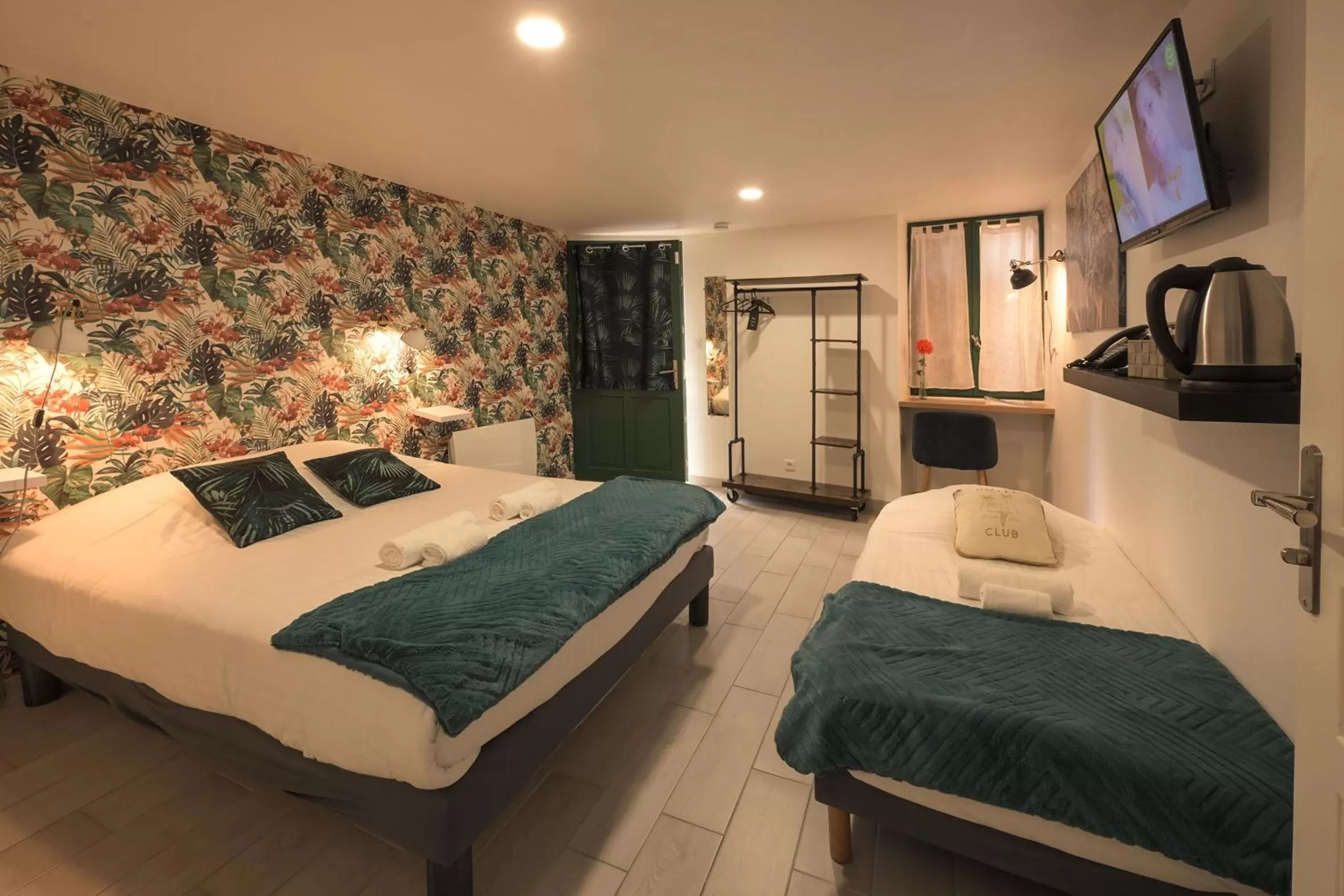 Bed in Hotel De La Croisée