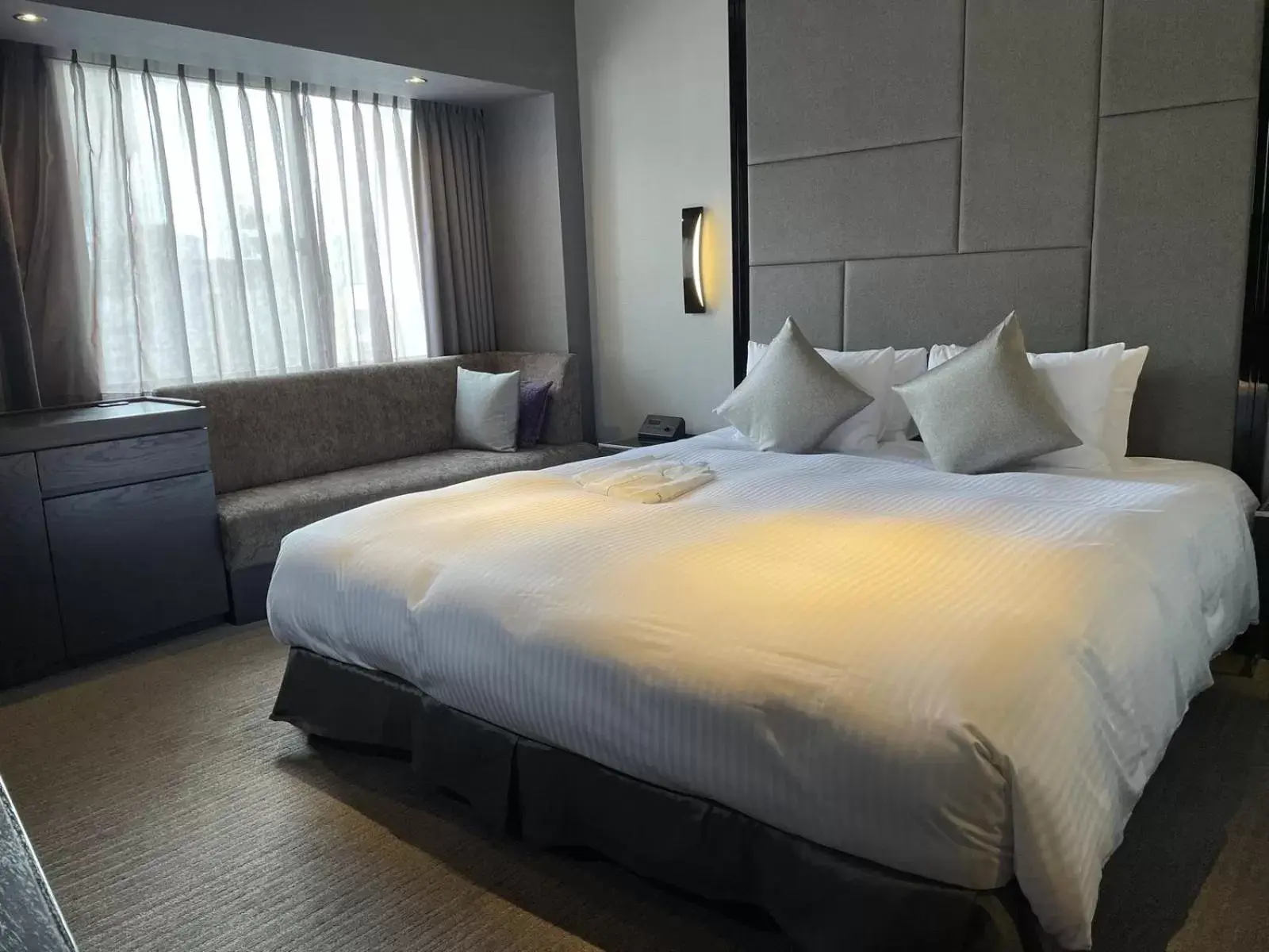 Bed in Hotel Trusty Nagoya Shirakawa
