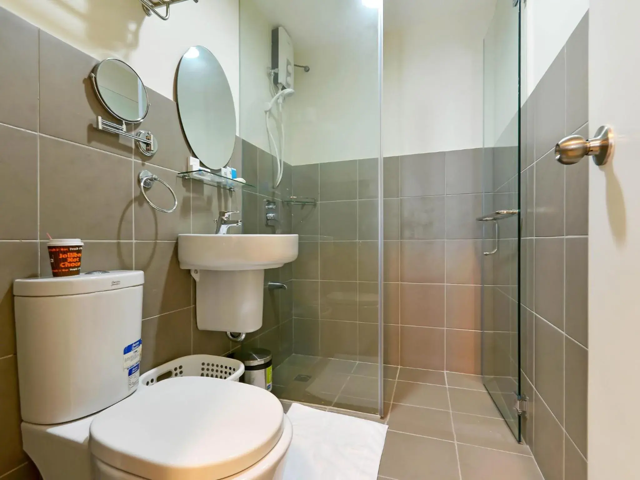 Bathroom in Currency Serviced Suites