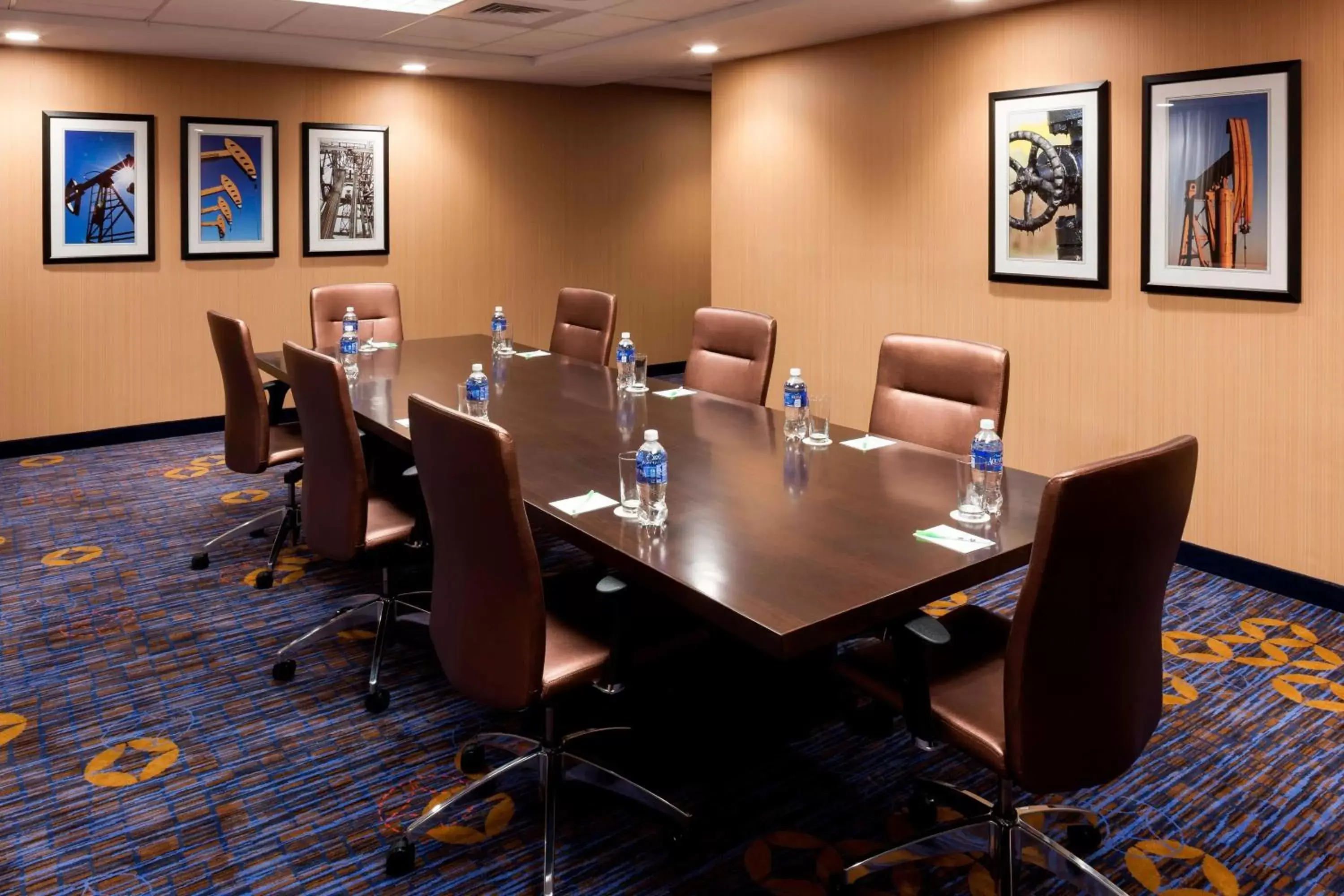 Meeting/conference room in Courtyard by Marriott Houston North/Shenandoah