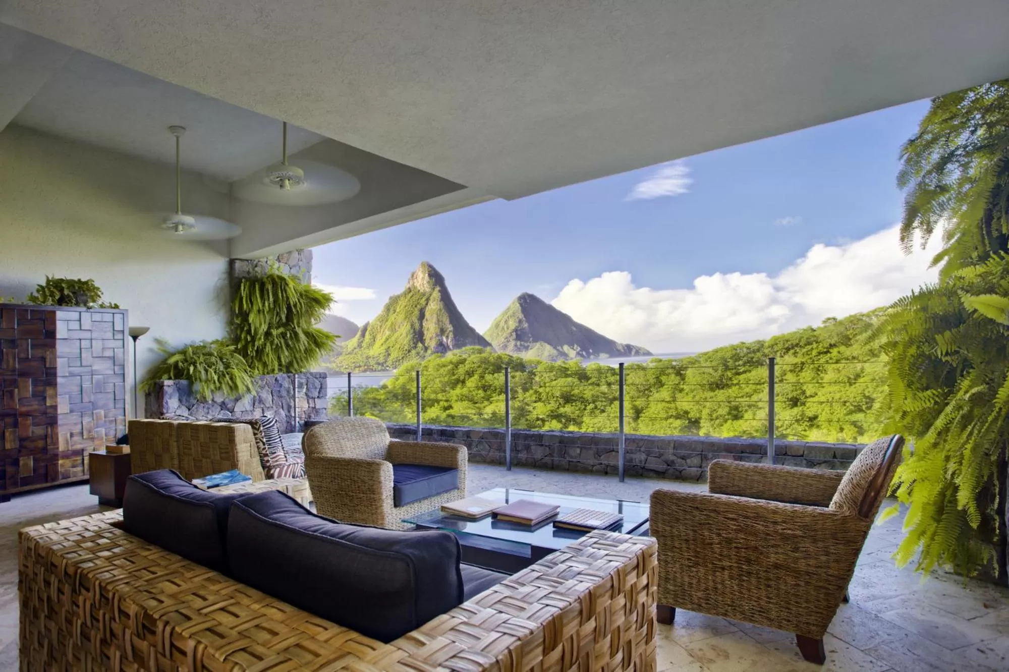 Seating area in Jade Mountain