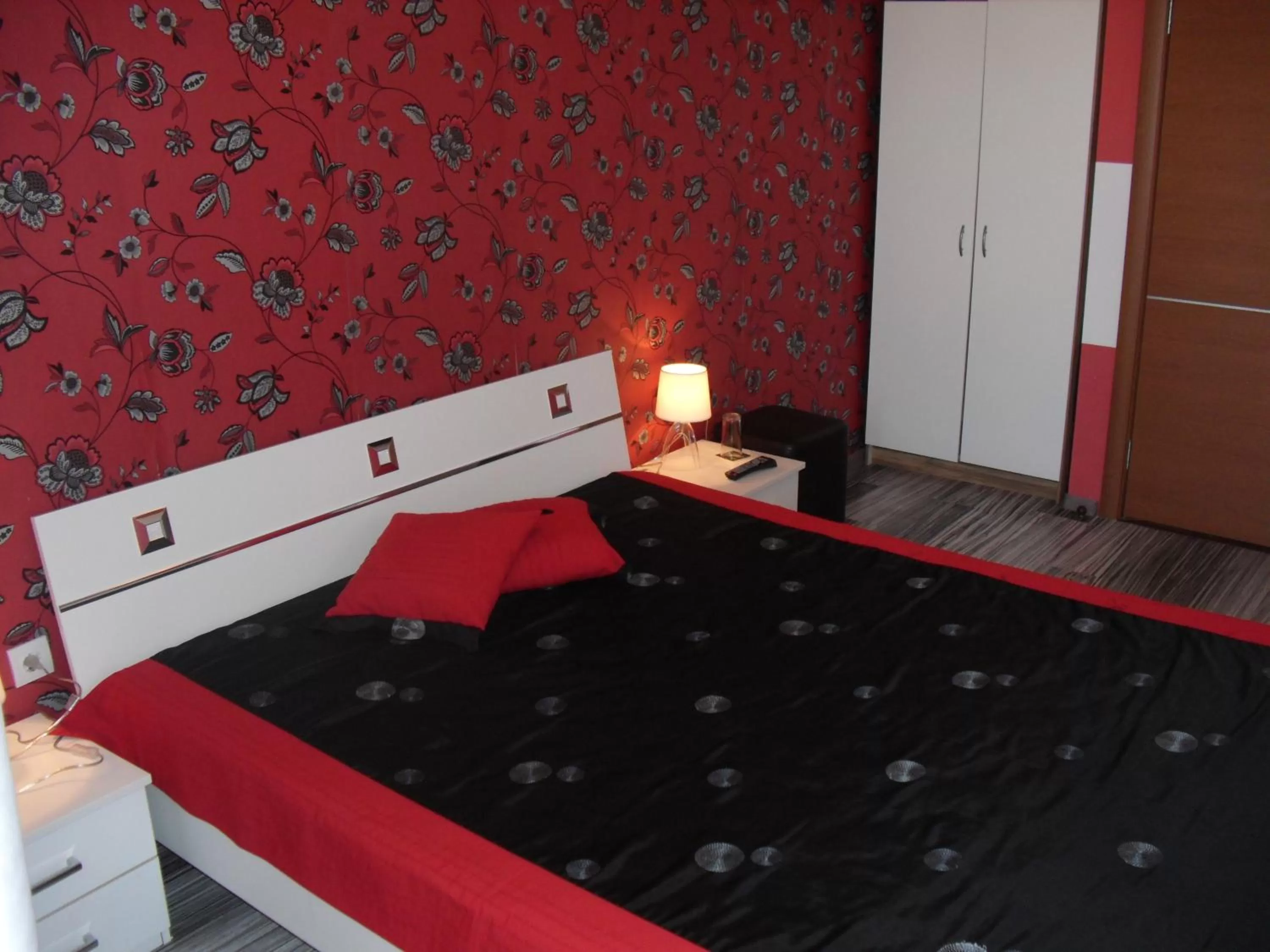 Bed in Family Hotel Malibu