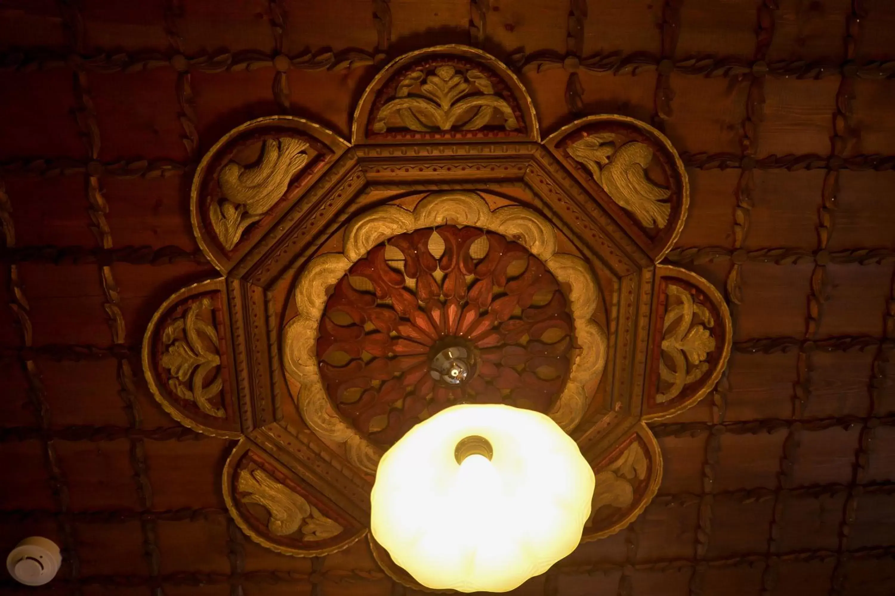 Decorative detail in Hotel Kalemi 2