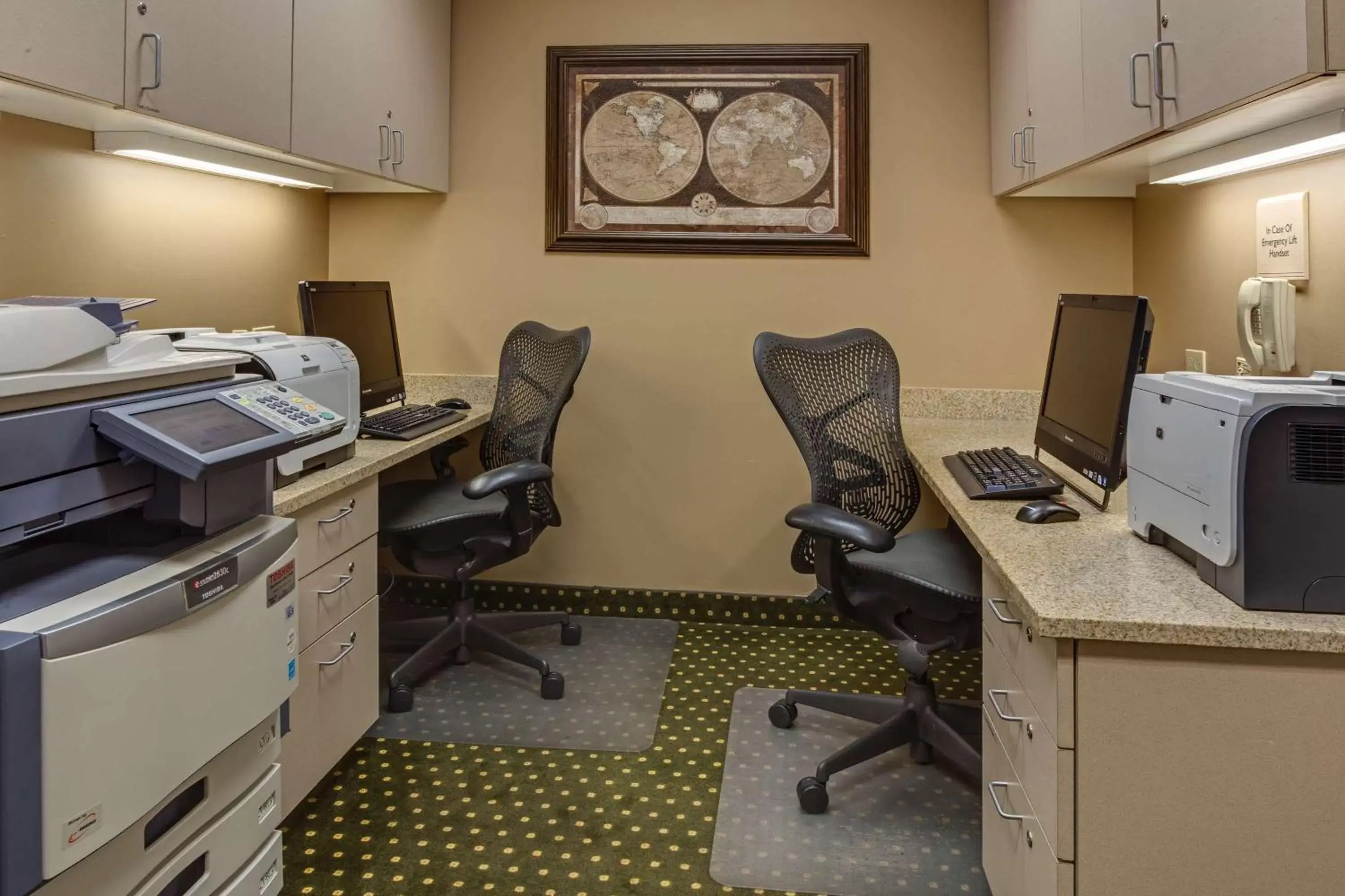 Business facilities, Business Area/Conference Room in Hilton Garden Inn Cleveland Airport
