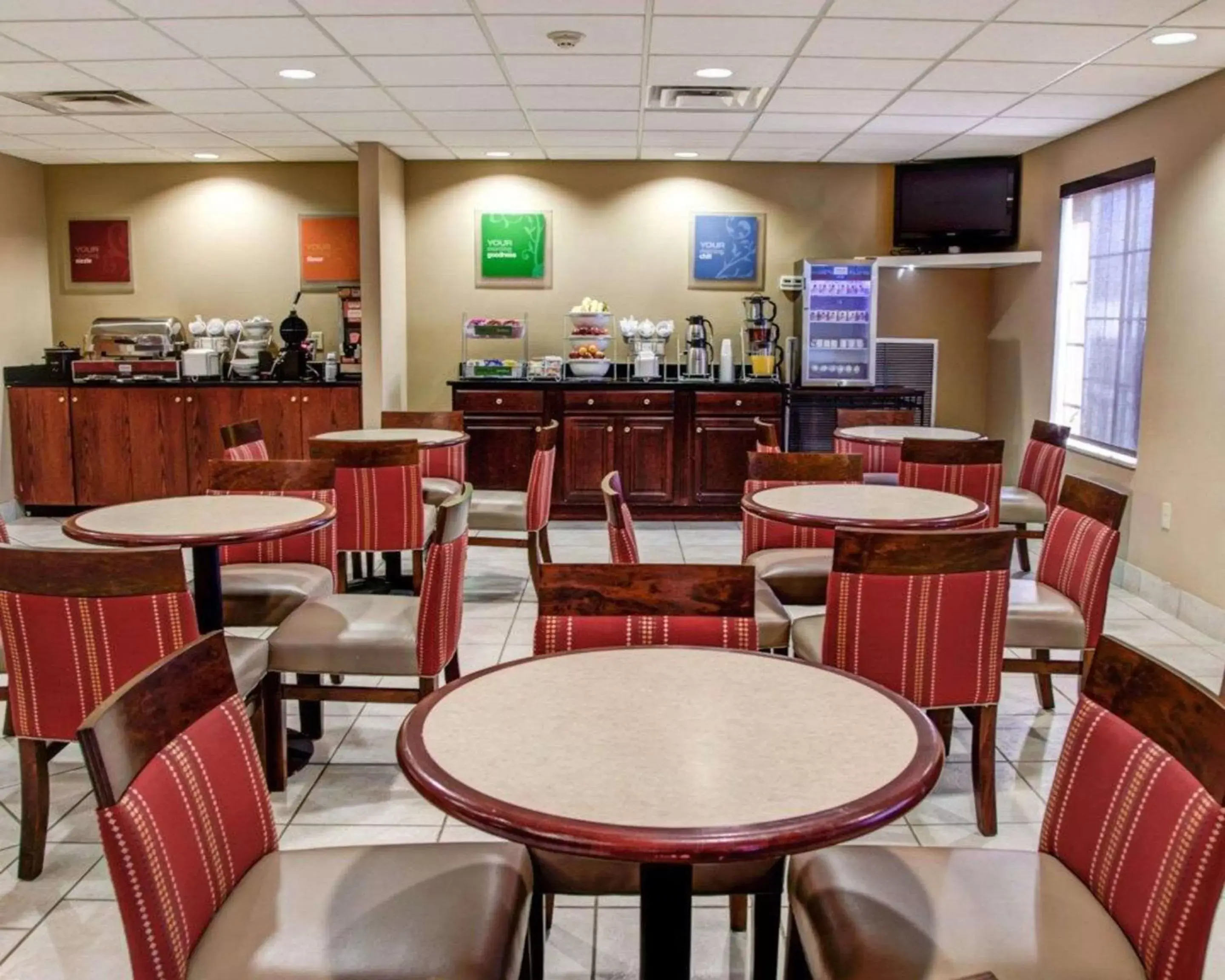 Restaurant/Places to Eat in Comfort Suites Gadsden Attalla