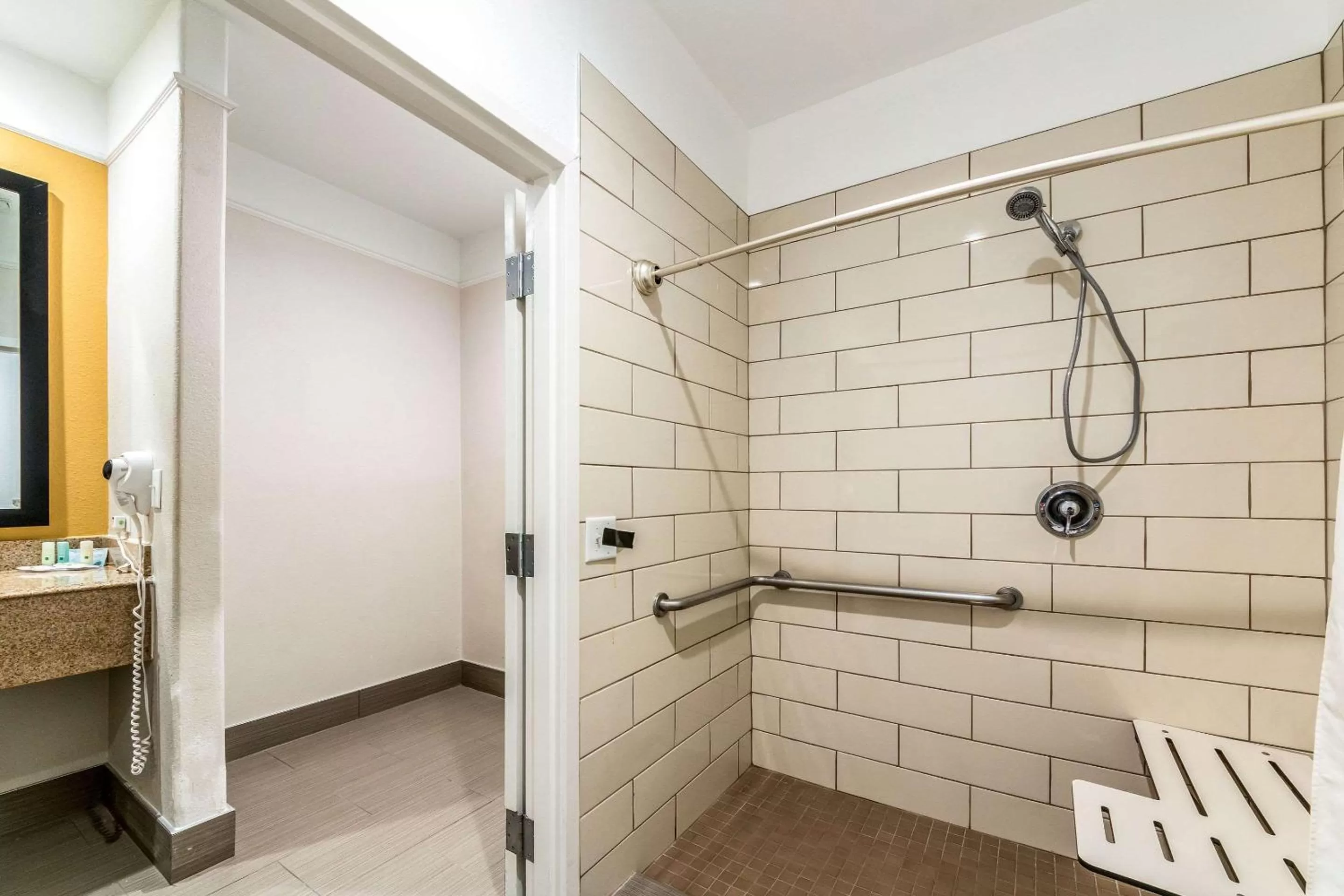 Bathroom in Quality Inn & Suites SeaWorld North