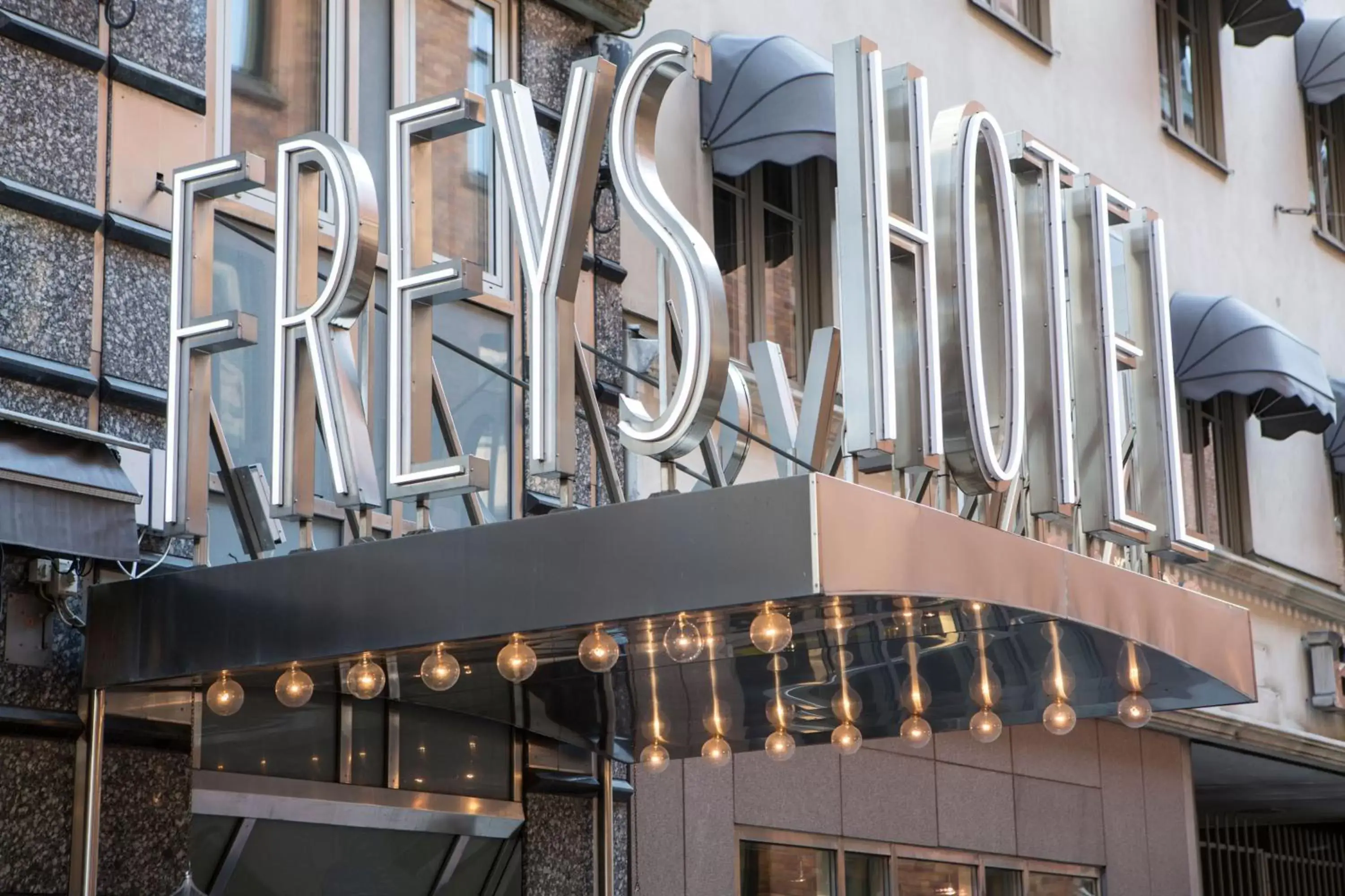 Facade/entrance in Freys Hotel Facade/entrance in Freys Hotel