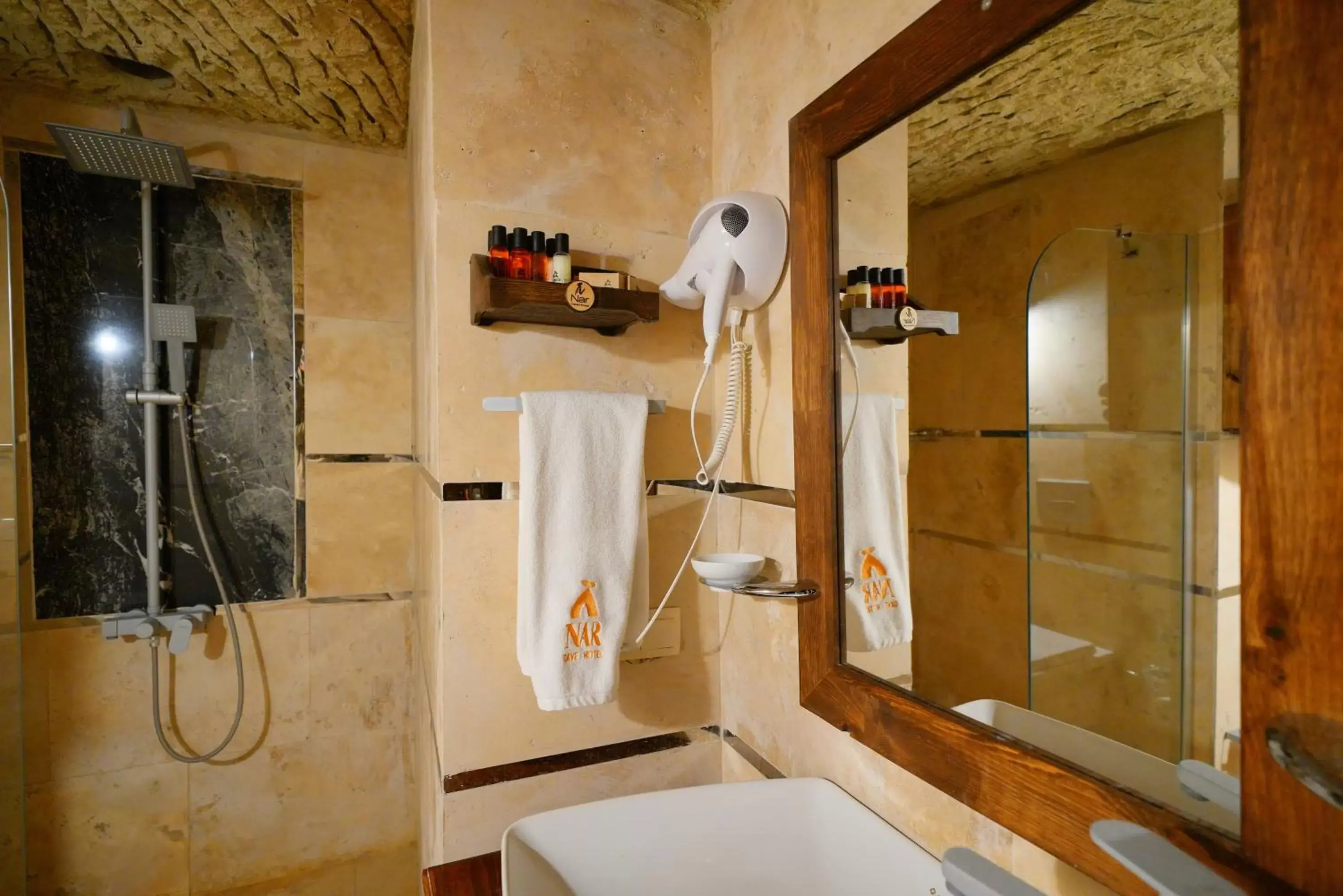 Bathroom in Cappadocia Nar Cave House & Hot Swimming Pool