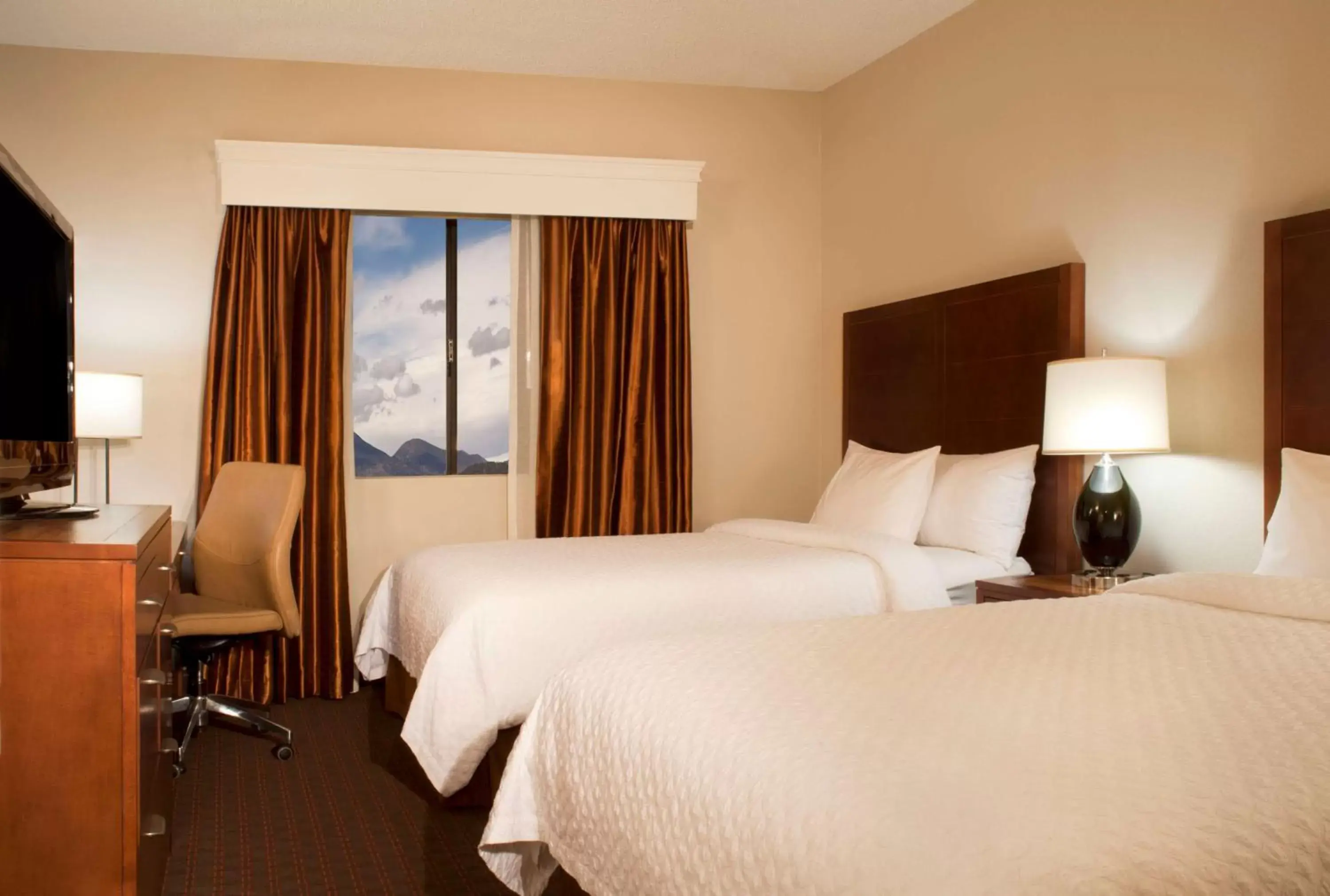 Bed in Embassy Suites by Hilton Flagstaff Bed in Embassy Suites by Hilton Flagstaff