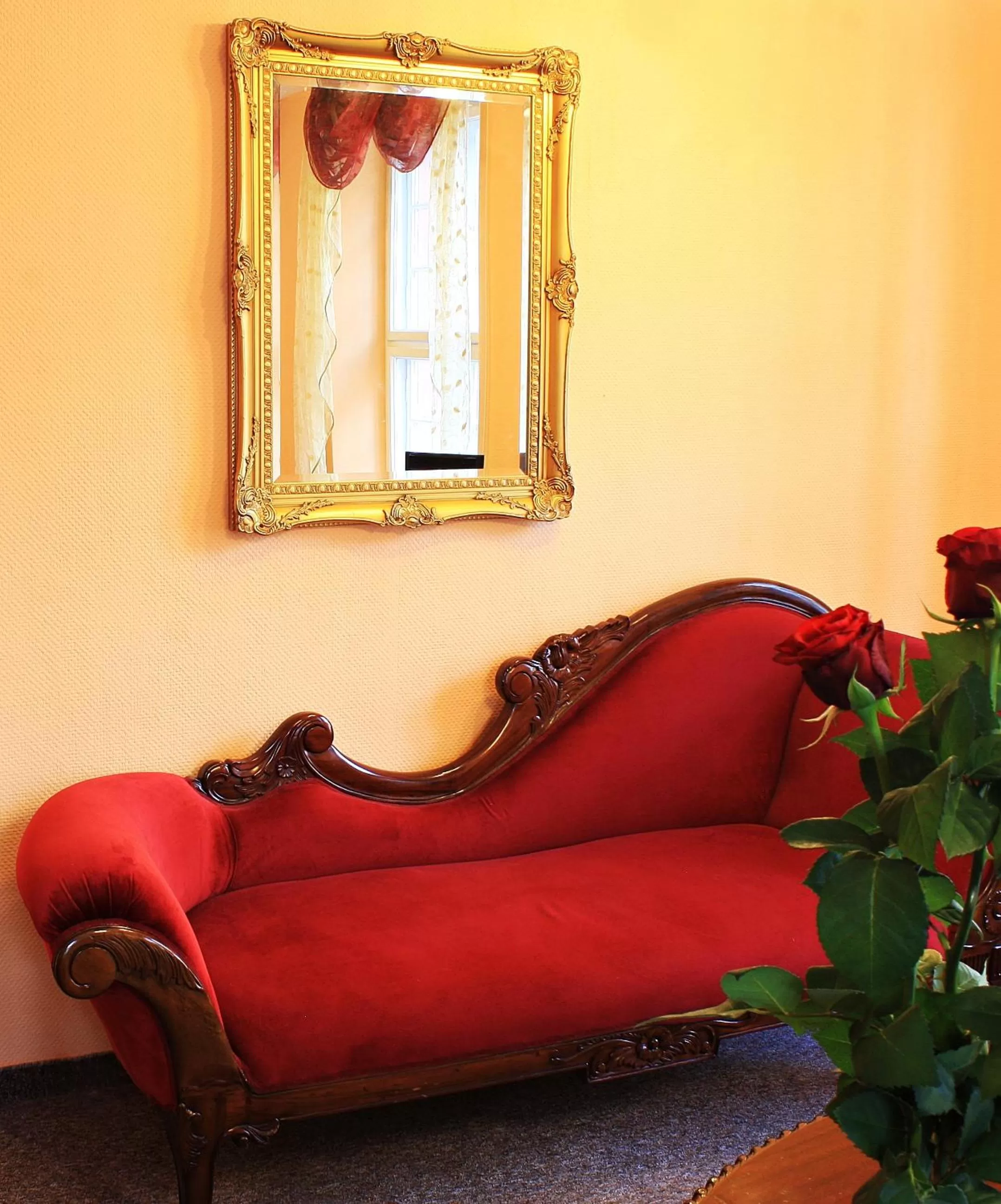 Seating area in Dom Schumannów