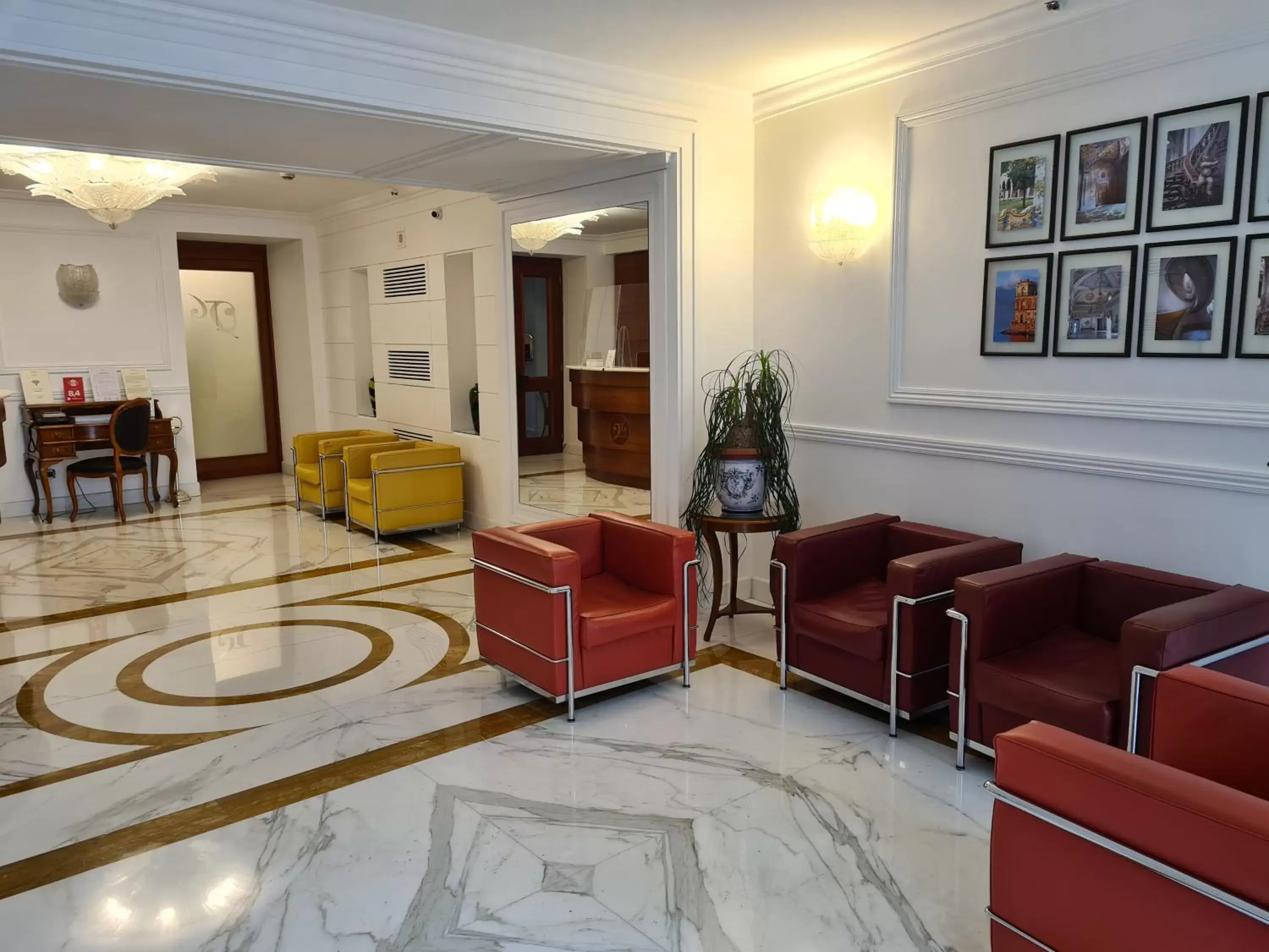 Lobby or reception, Lobby/Reception in Palazzo Turchini