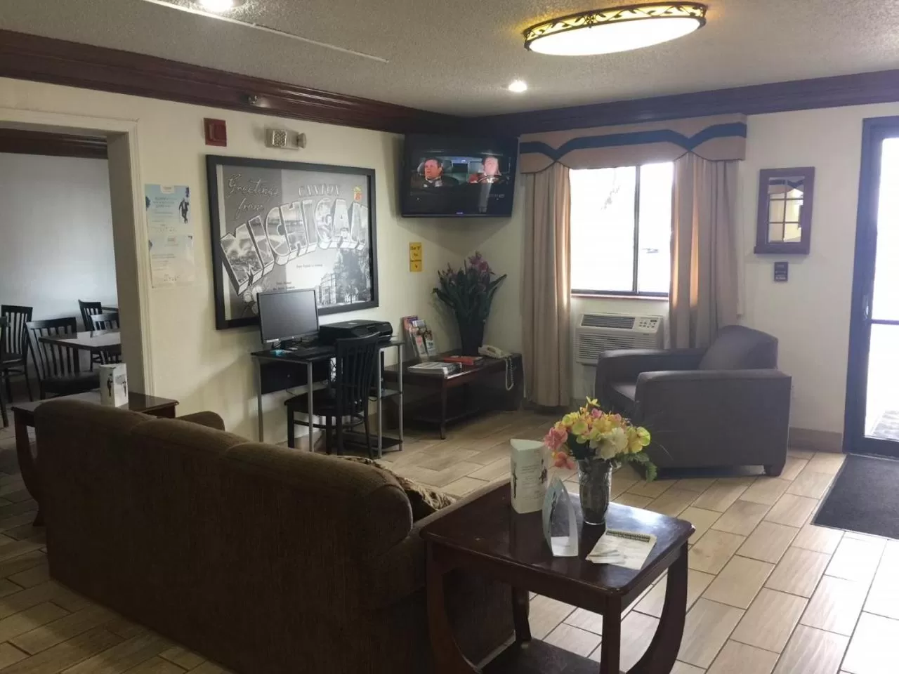 Lobby or reception in Super 8 by Wyndham Canton/Livonia Area