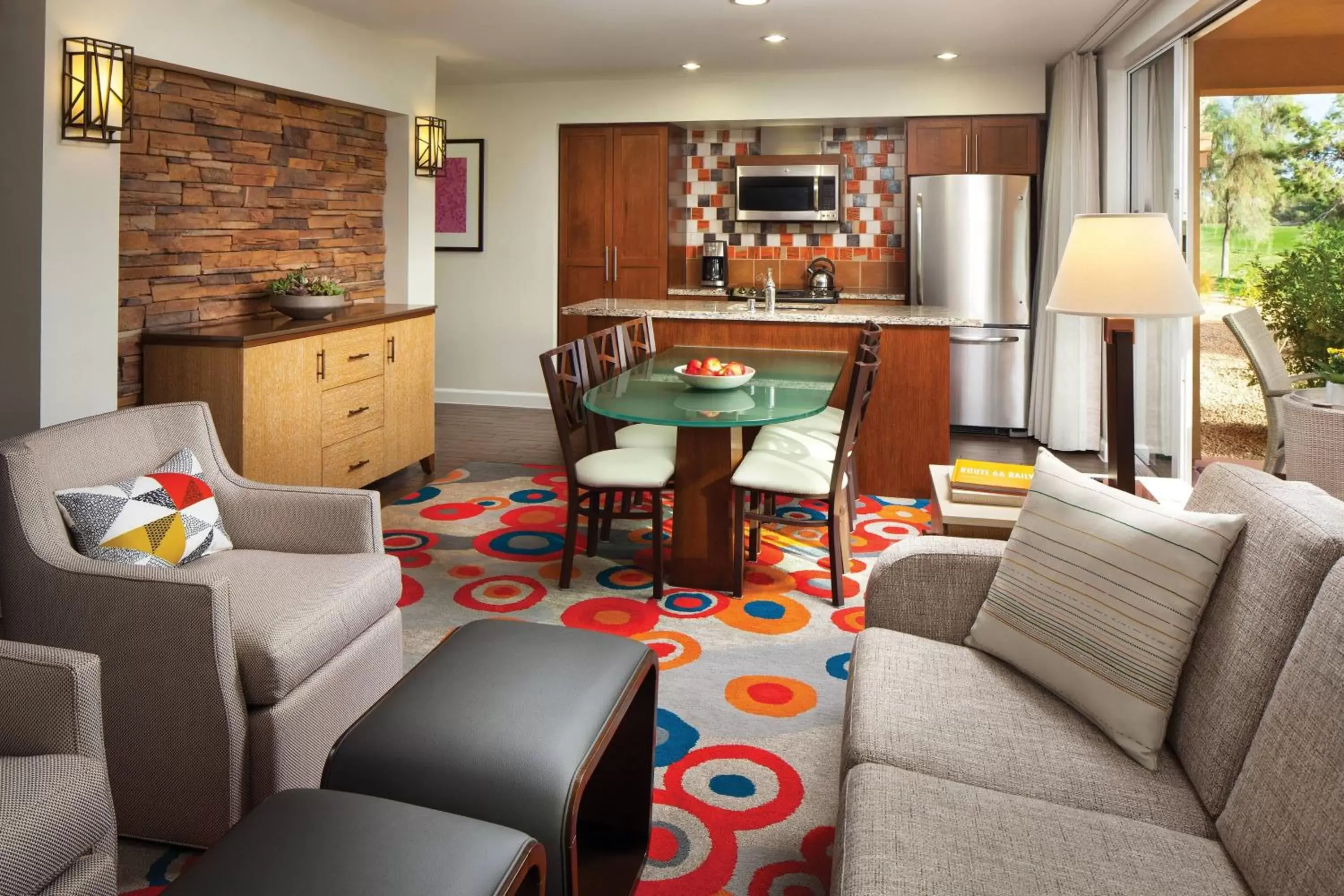 Kitchen or kitchenette, Seating Area in Marriott's Shadow Ridge II - The Enclaves
