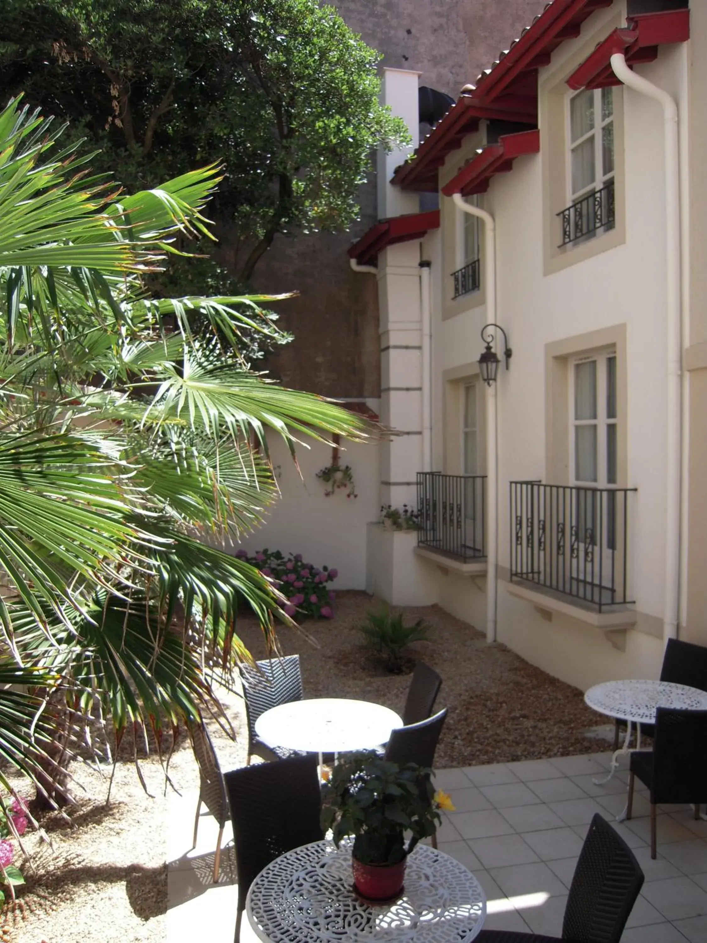 Patio in Hôtel Georges VI