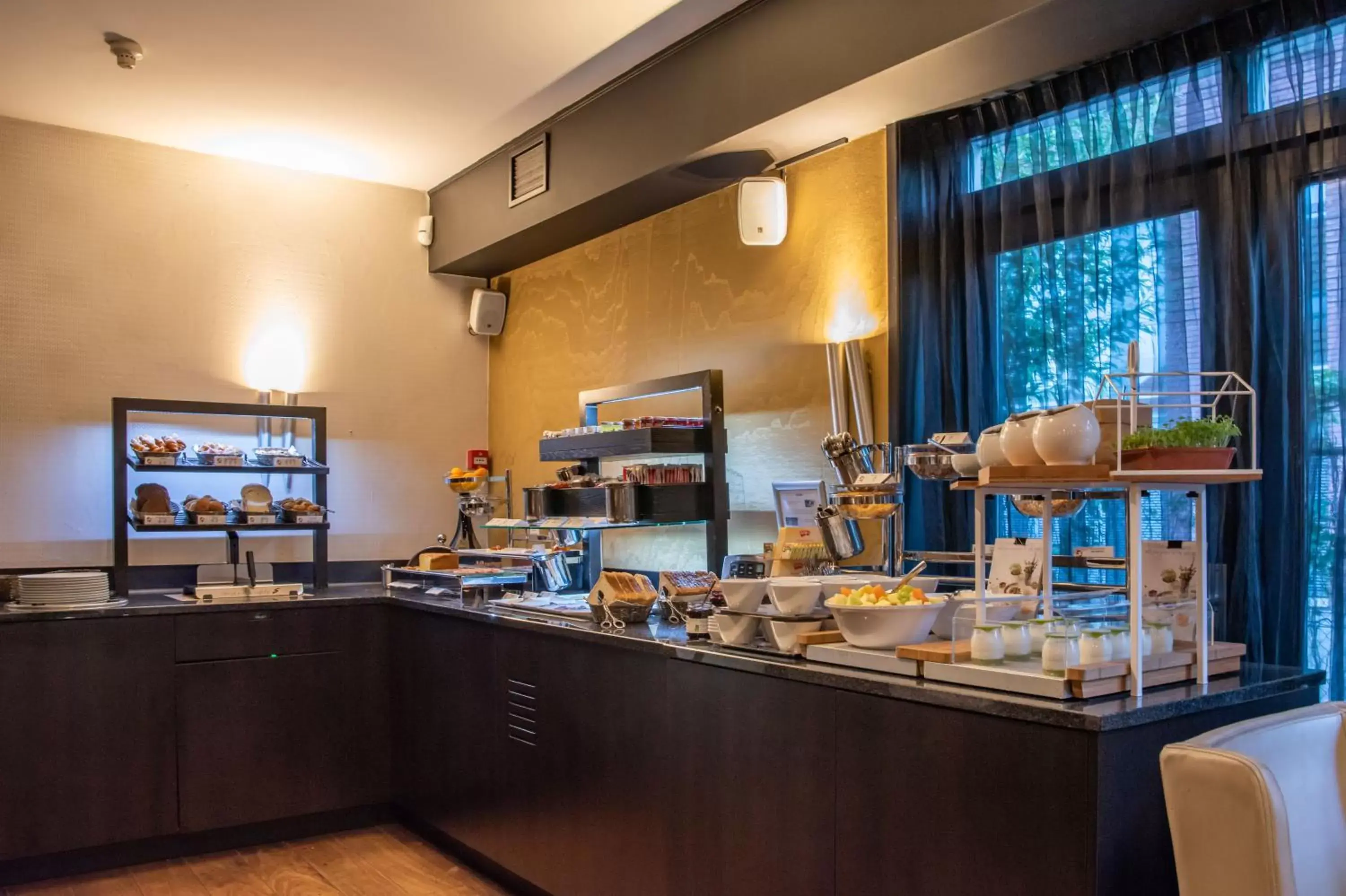 Breakfast, Restaurant/Places to Eat in Hotel & Spa Savarin