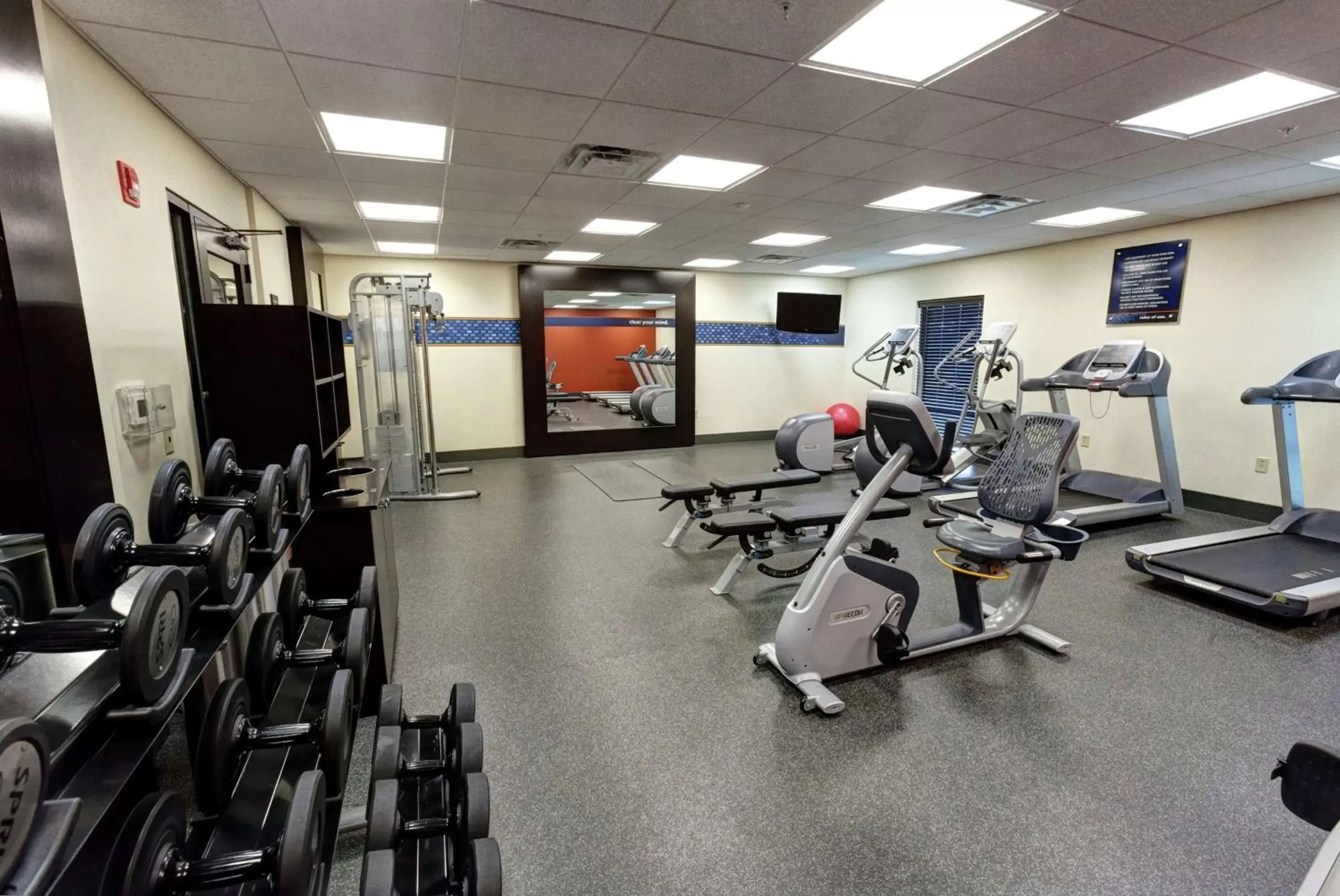 Fitness centre/facilities in Hampton Inn Neptune Fitness centre/facilities in Hampton Inn Neptune