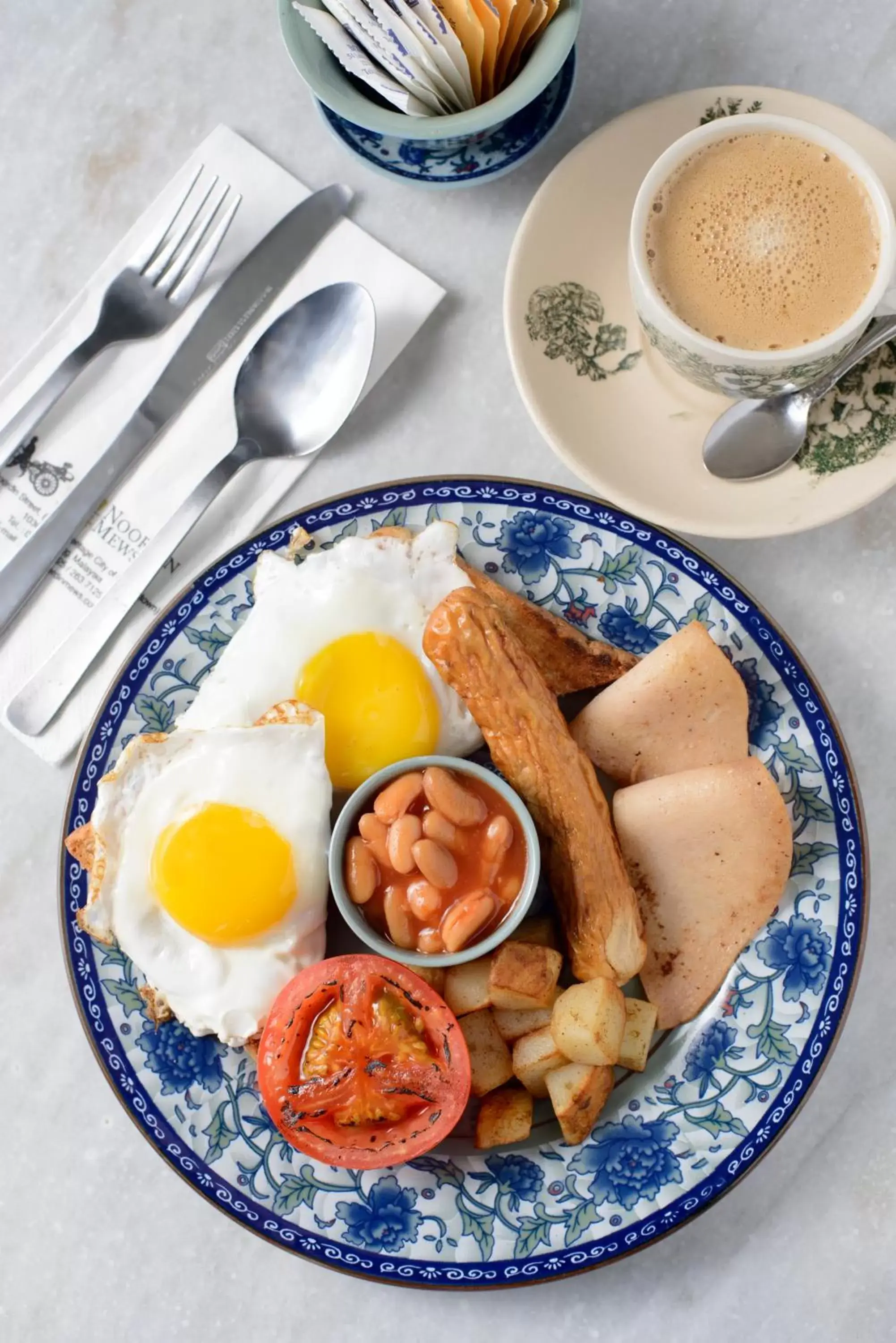 English/Irish breakfast, Breakfast in Noordin Mews