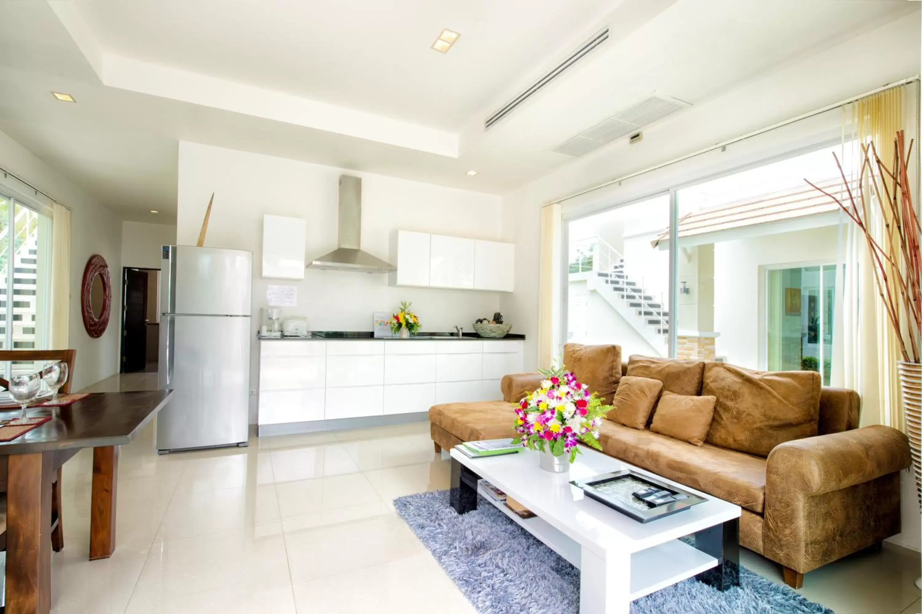 Kitchen or kitchenette, Seating Area in Oriental Beach Pearl Resort