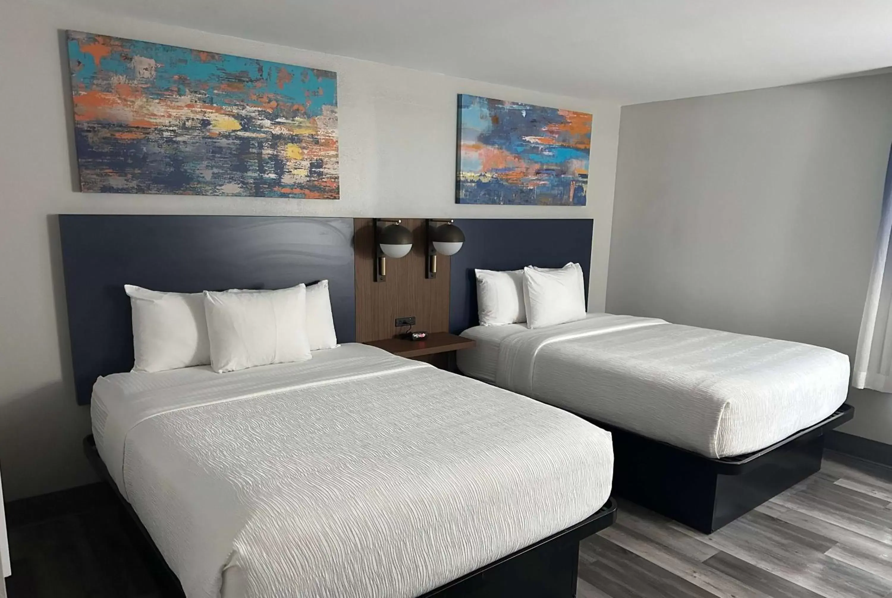 Queen Room with Two Queen Beds - Non-Smoking in La Quinta by Wyndham Birmingham Homewood