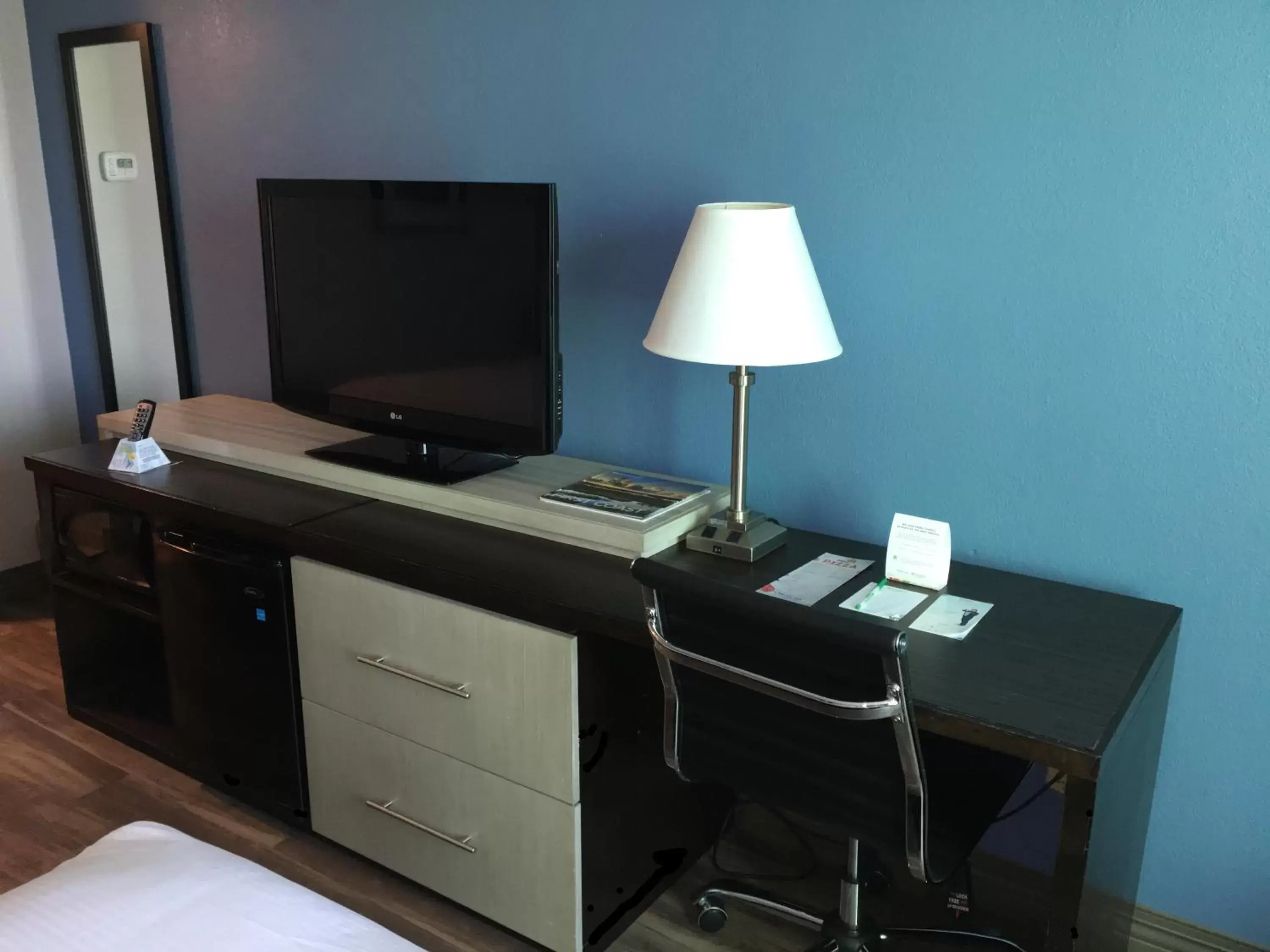 TV/Entertainment Center in Wyndham Garden Hotel - Jacksonville