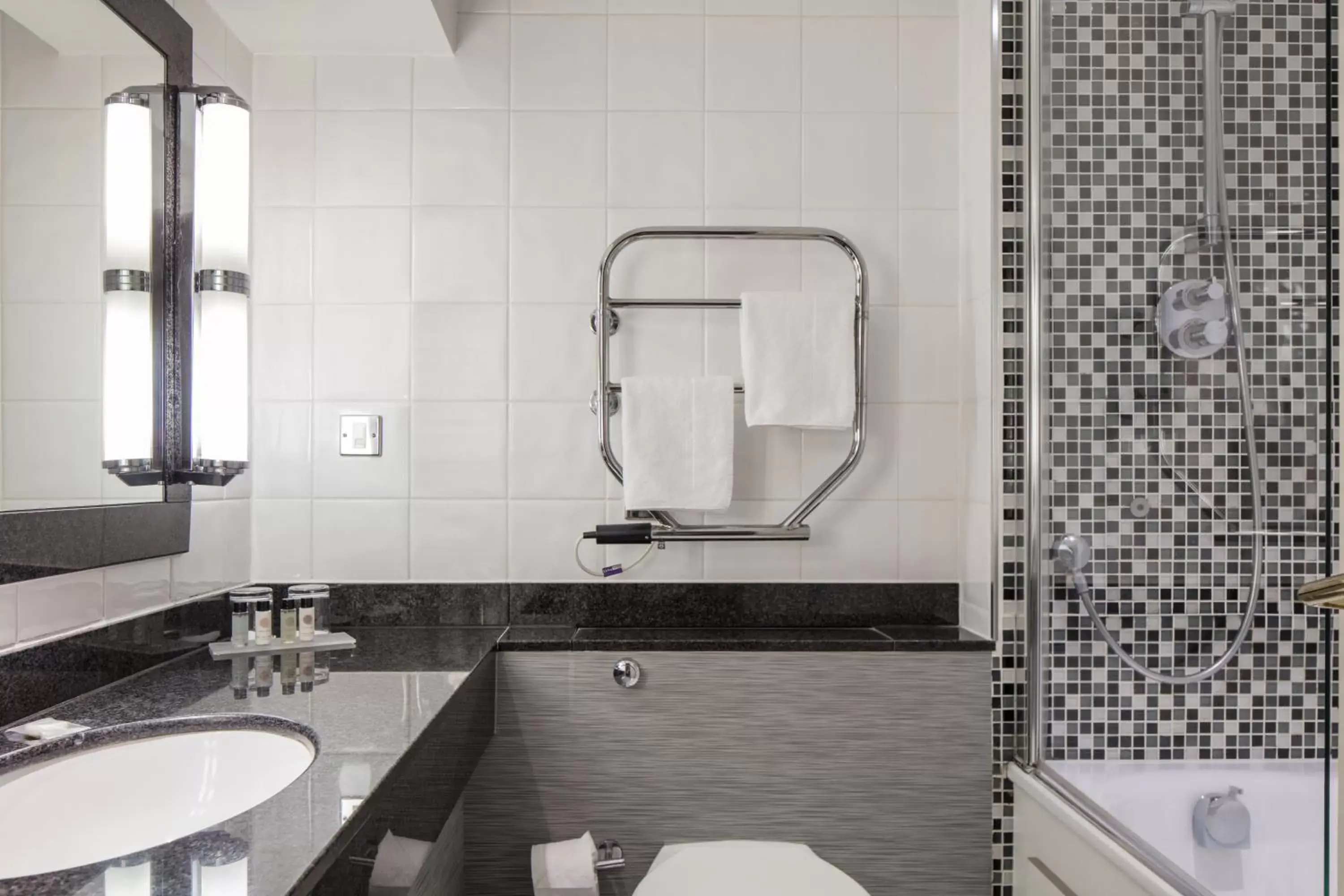 Bathroom in Dunston Hall Hotel, Spa & Golf Resort