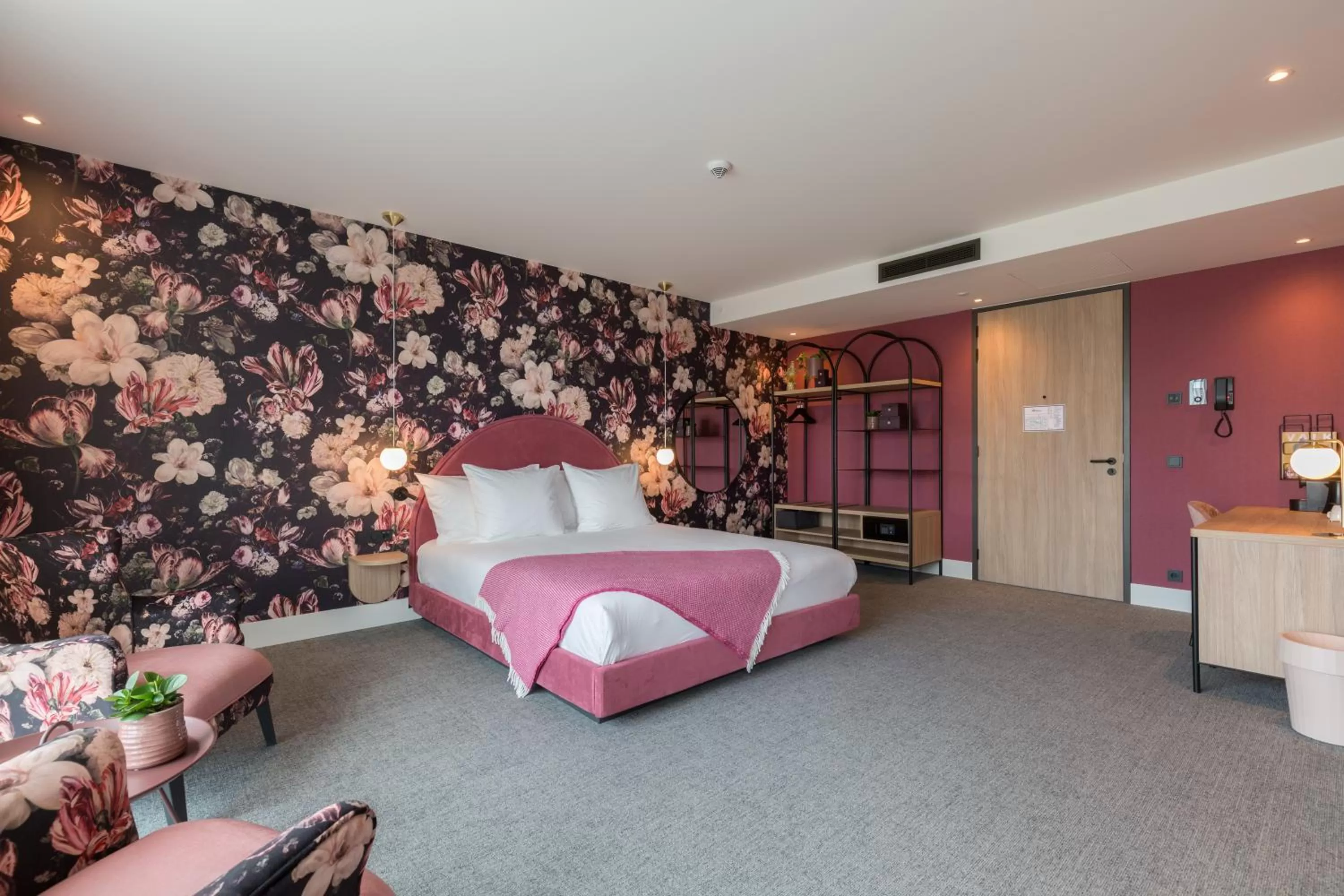 Bed in Van der Valk Hotel Venlo